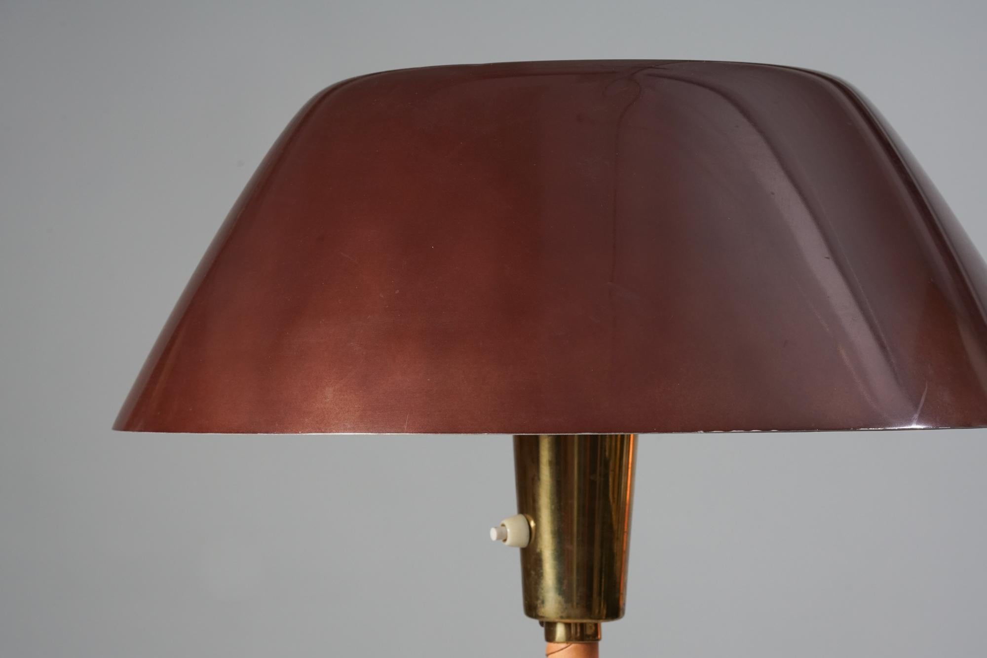  Senator Floor Lamp by Lisa Johansson-Pape for Orno, 1950s In Good Condition For Sale In Helsinki, FI