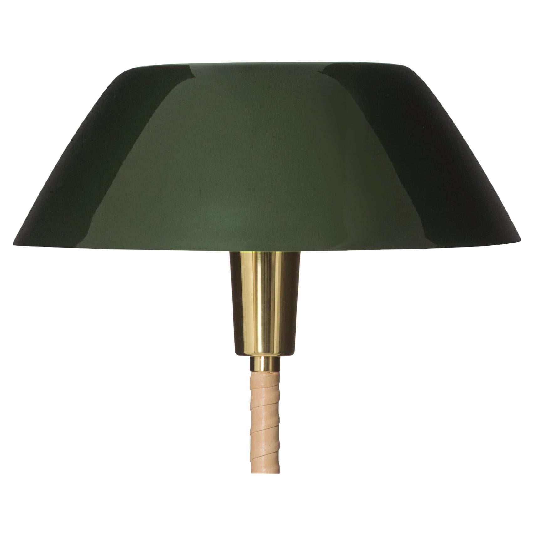 Senator floor lamp. Green. New edition.
Lisa Johansson-Pape designed the Senator table and floor lamps in circa 1947. Innolux restarted production of the iconic Senator lamps in honour of the centenary of Finland's independence.

Senator lamps’