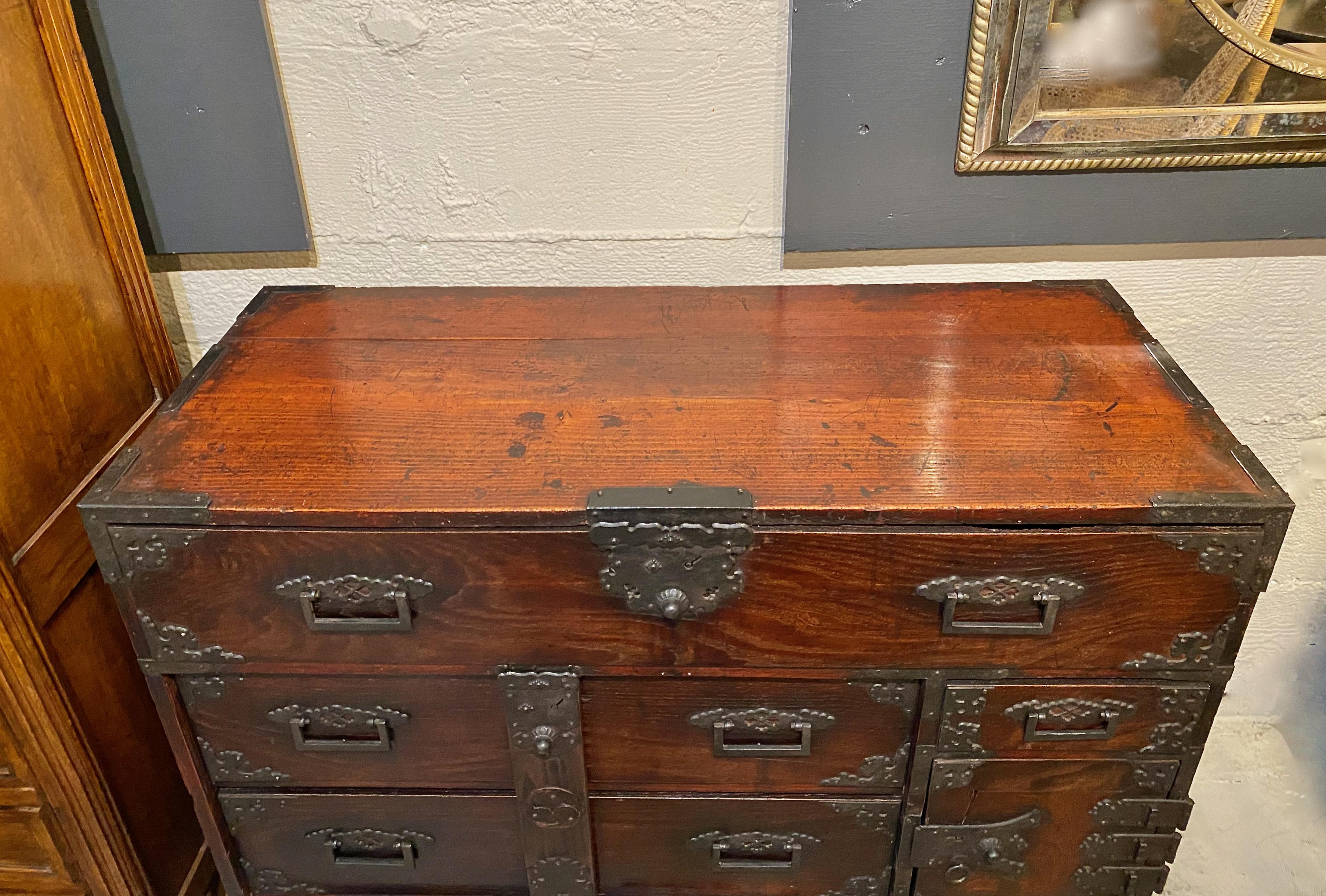Anglo-japonais Sendai Tansu, période Meiji en vente