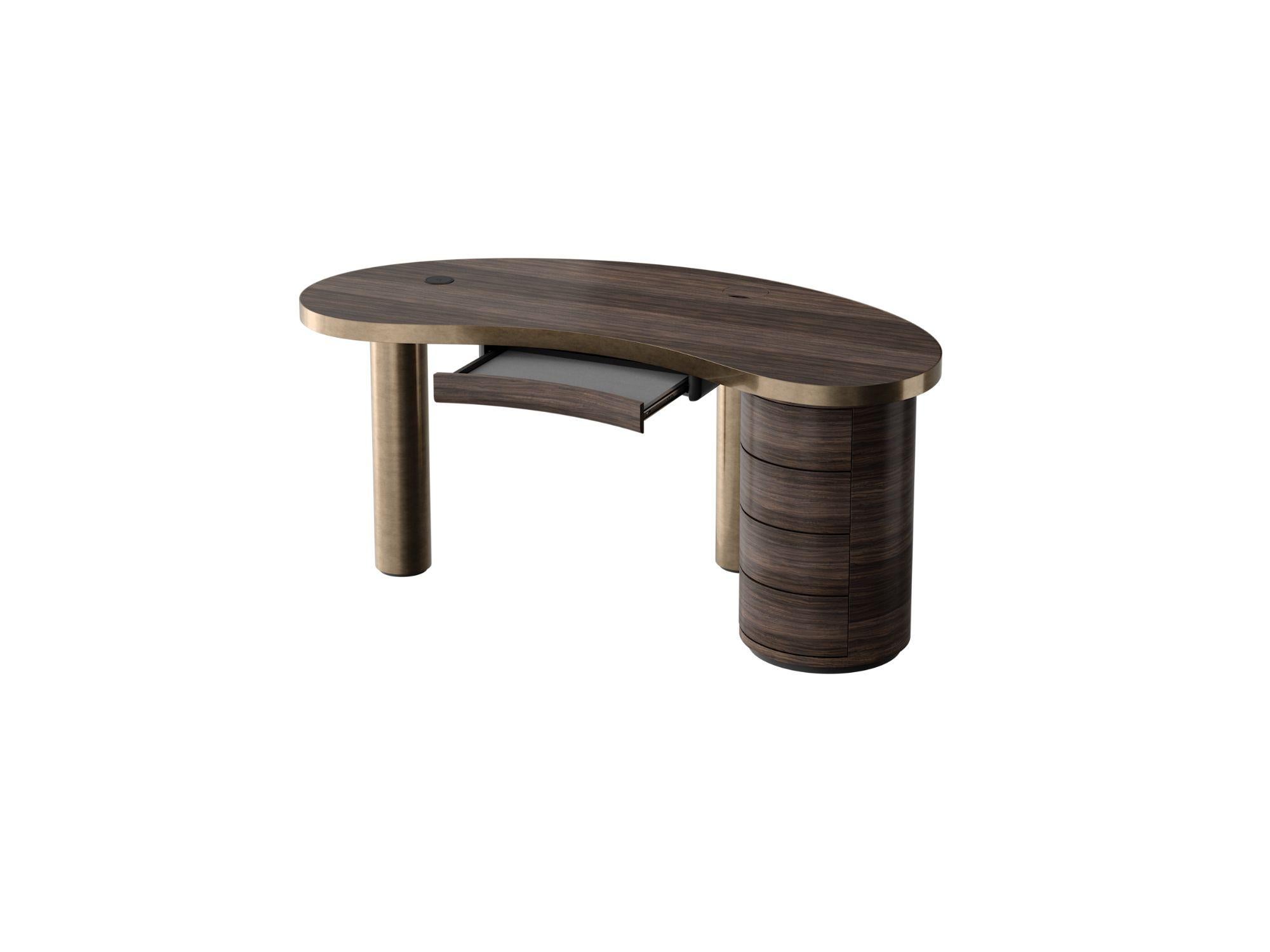 SENECA desk 7