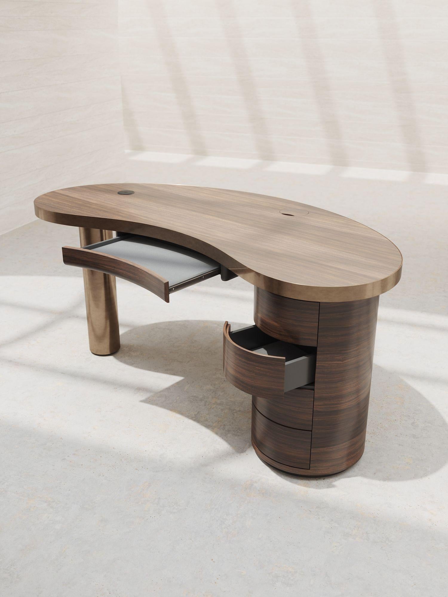 Hand-Crafted SENECA desk