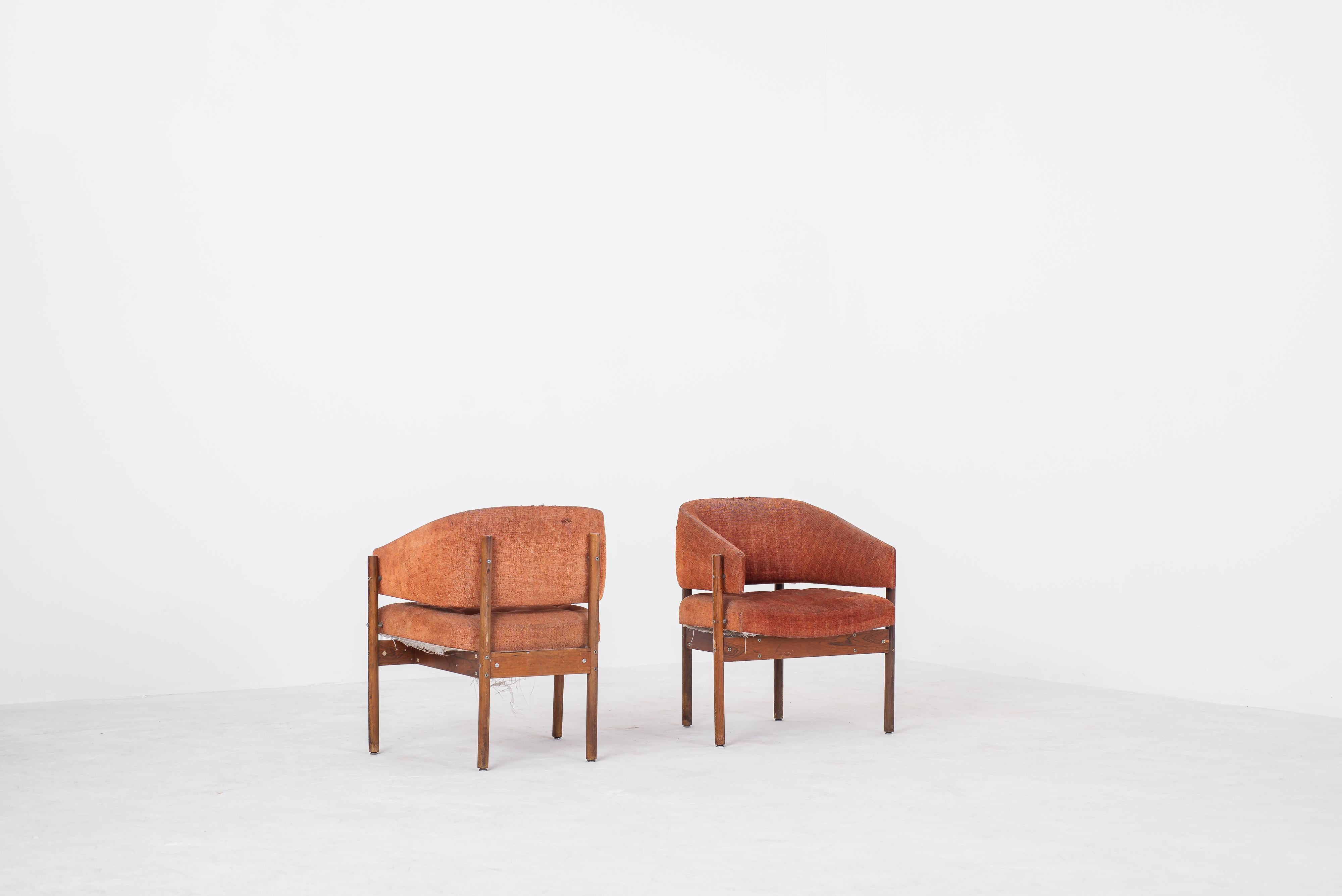 Jorge Zalszupin - Senior armchair in rosewood and upholstered. Usage marks. Brazil c 1960. Dimensions: 68 x 50 H 45 H 74 cm.