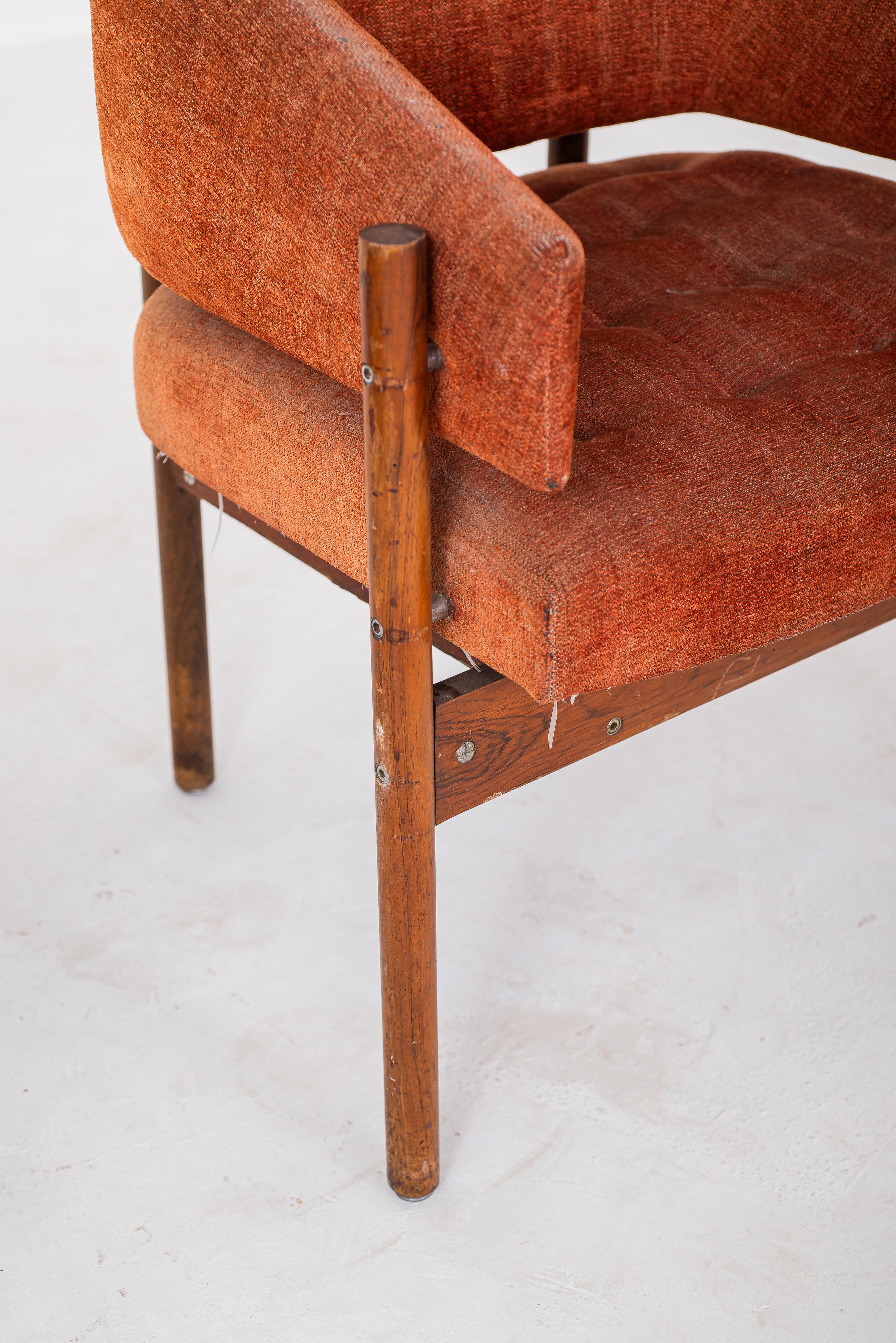 Senior Armchair In Fair Condition For Sale In Barra Funda, SP