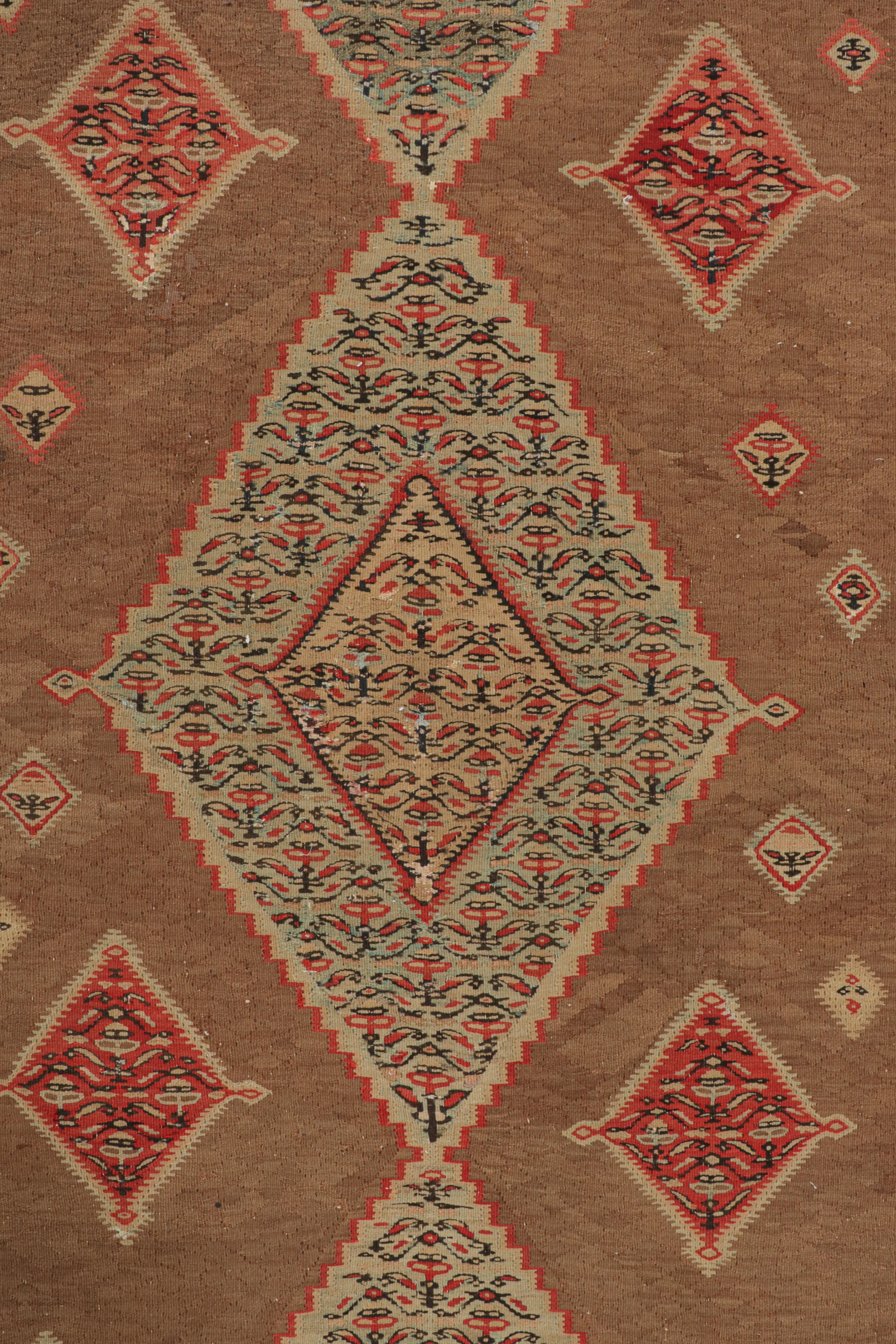 Persischer Kelim-Teppich aus beiger und roter Wolle von Teppich & Kelim (Handgeknüpft) im Angebot