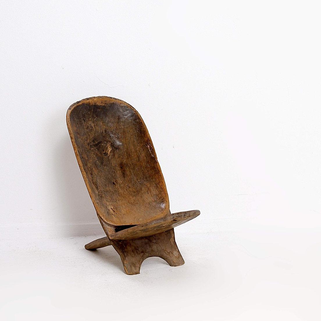Chaise pliante africaine Senoufo à motif de poissons sur le dossier, côte ivoire. en vente 2