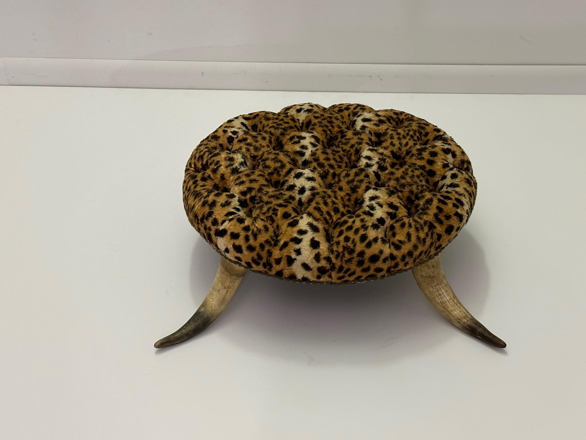 Sensational Anique Round Tufted Faux Leopard Stool with Horn Legs In Good Condition In Hopewell, NJ
