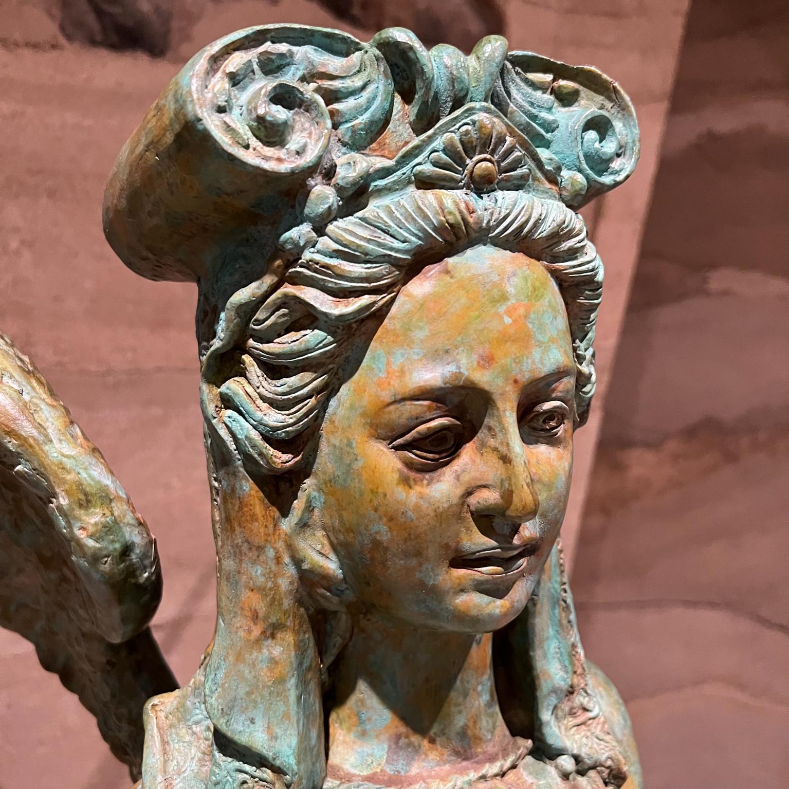 Sensative griechische Sphinx Verdigris-Skulptur aus Bronze und geschmiedetem Stahl im Angebot 1