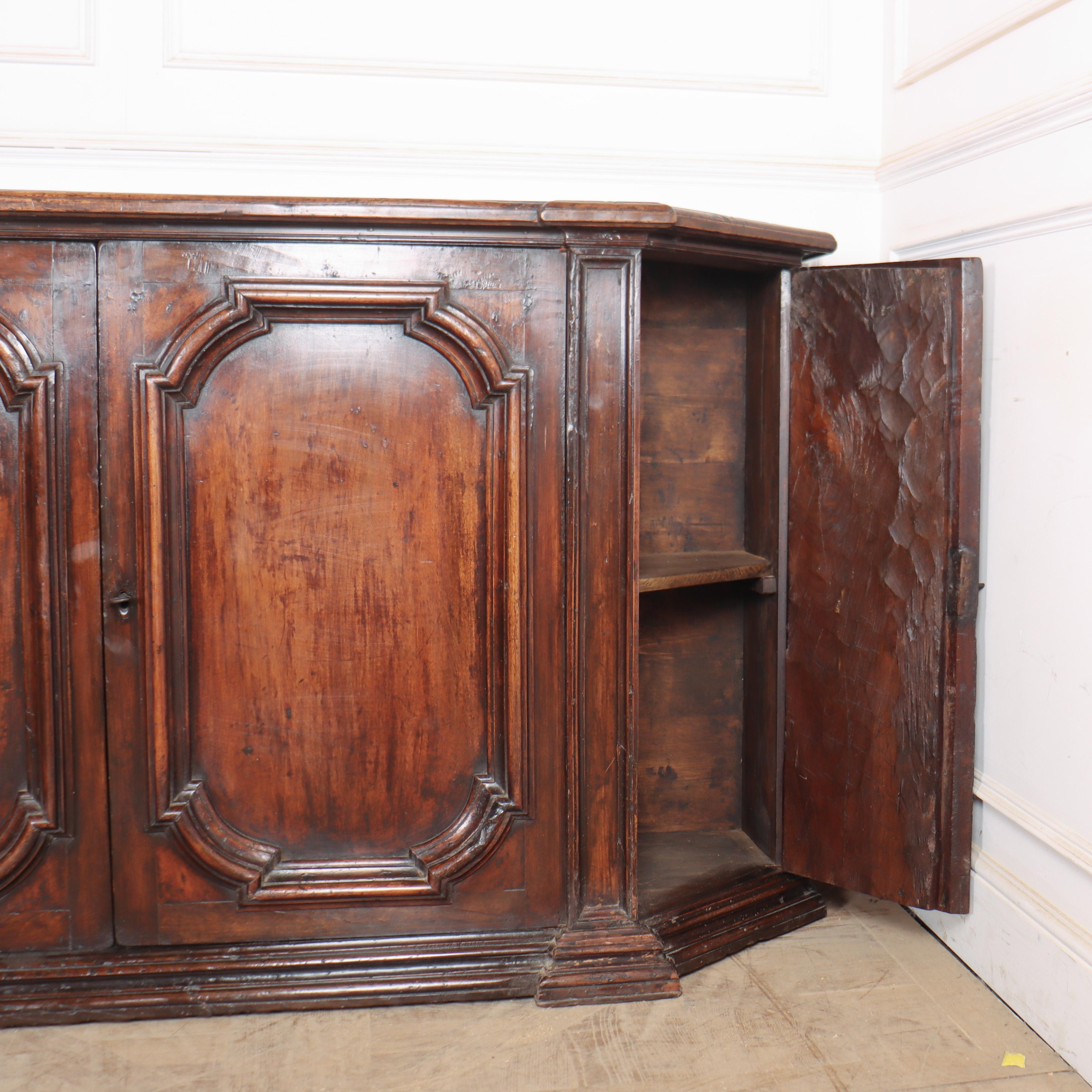 Sensacional Credenza italiana en venta 9