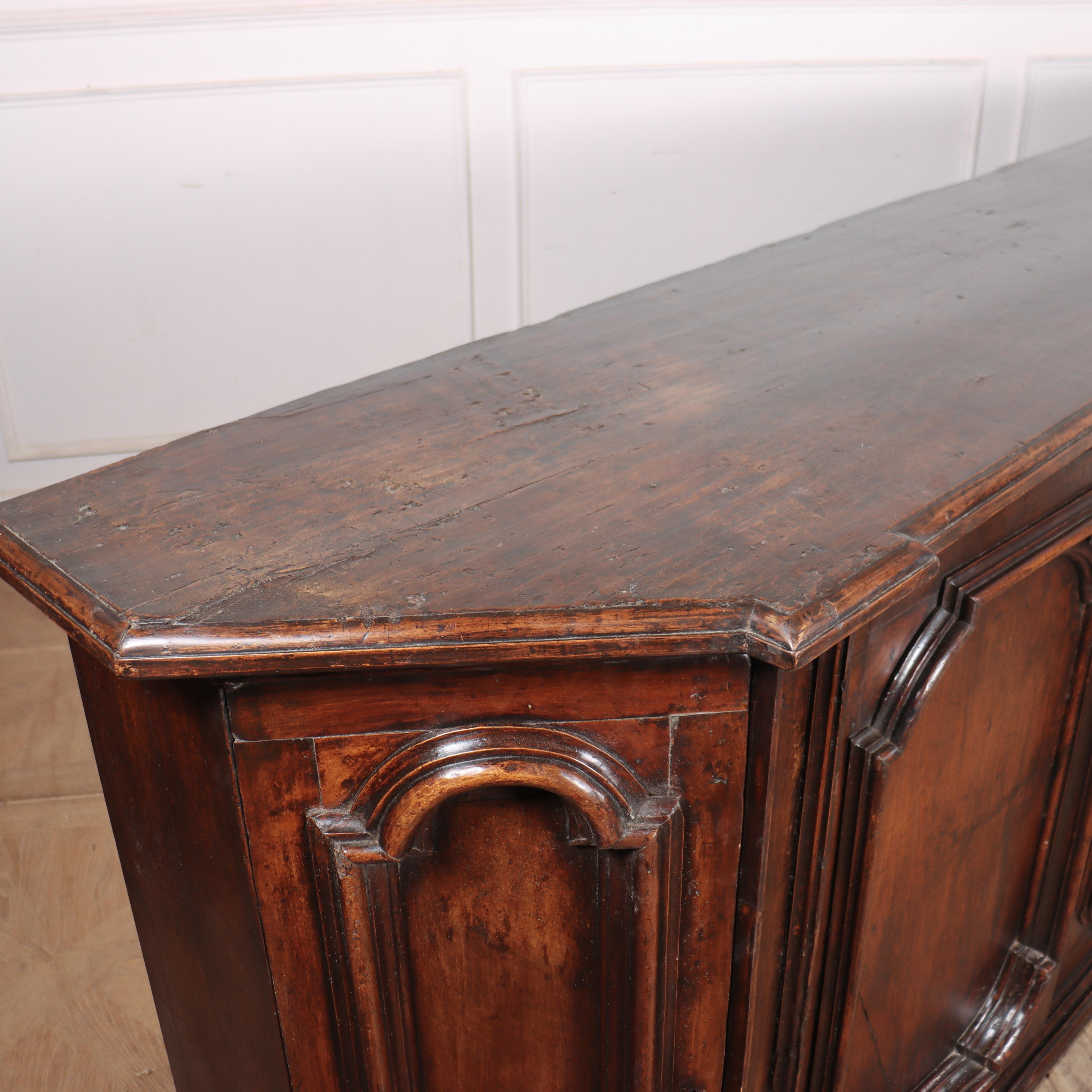 Sensacional Credenza italiana en venta 13