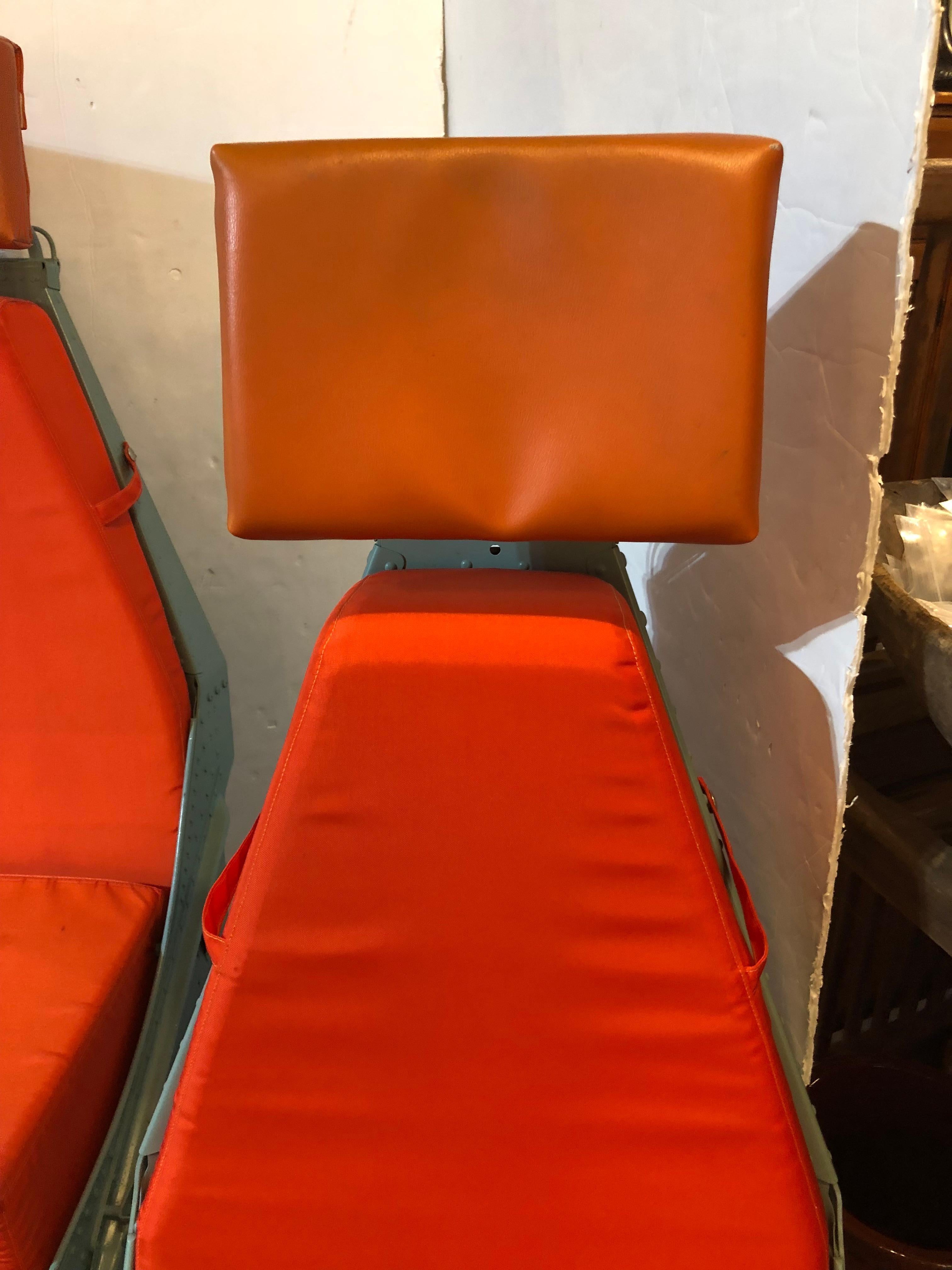 Paire de sièges d'avions industriels Bon état - En vente à Hopewell, NJ