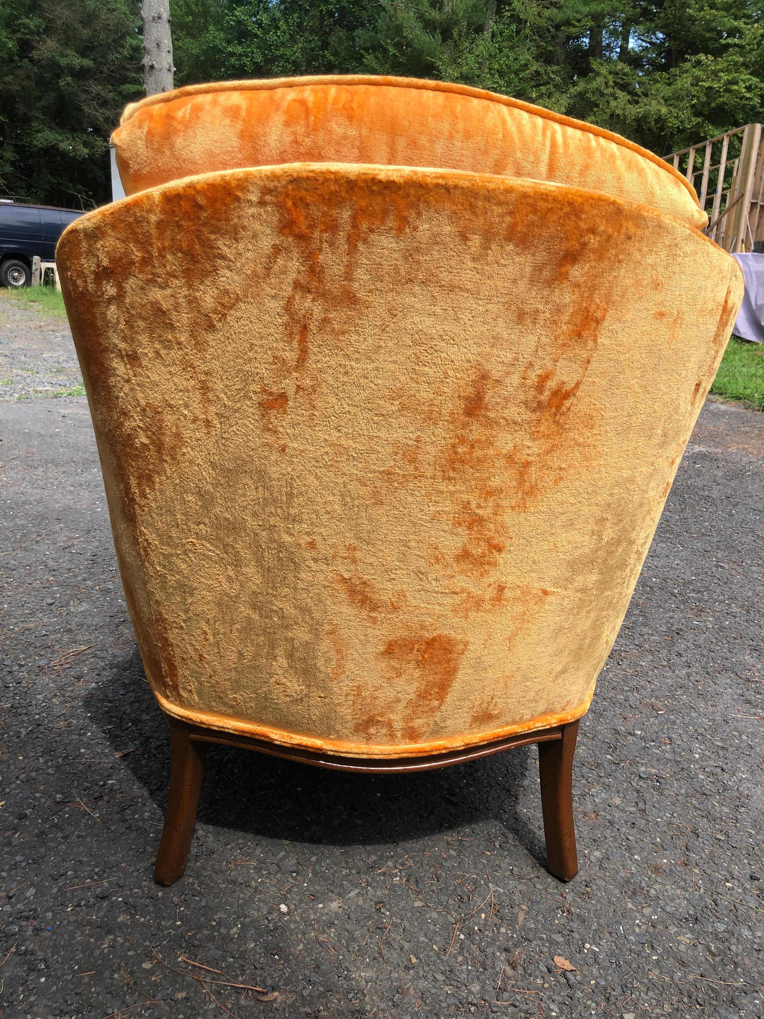 Petite chaise longue provinciale française sensationnelle du milieu du siècle dernier  Bon état - En vente à Pemberton, NJ