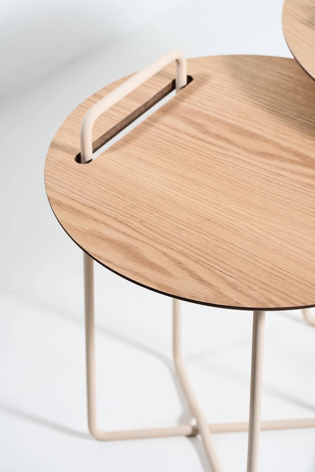 Sense Due Collection, Wood and Steel American Oak Side Tables (Set of 2) In New Condition For Sale In Santa Edwiges, MG