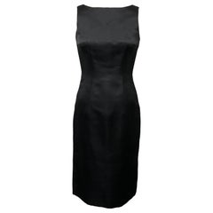 Sensuale Little Black Dress in finissimo raso di seta italiano al 100%.