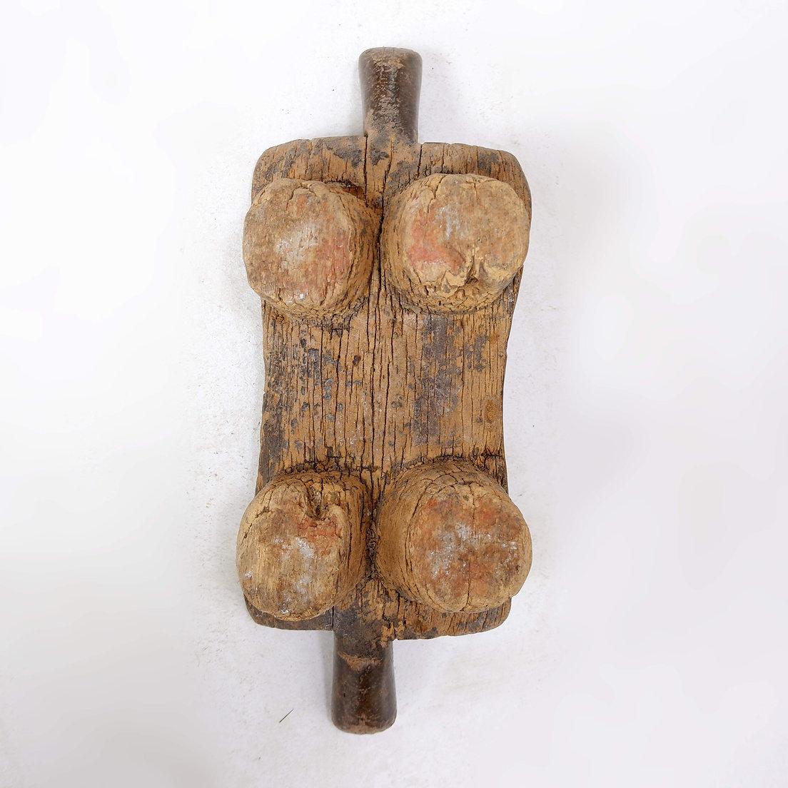 Banc africain Senufo en bois sculpté Bon état - En vente à Linkebeek, BE
