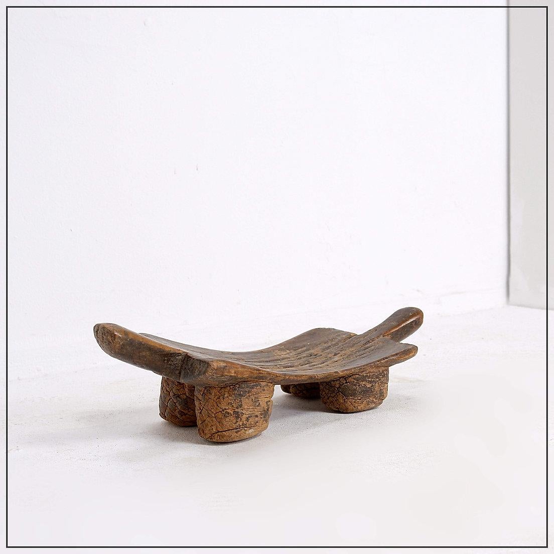 Banc africain Senufo en bois sculpté en vente 1