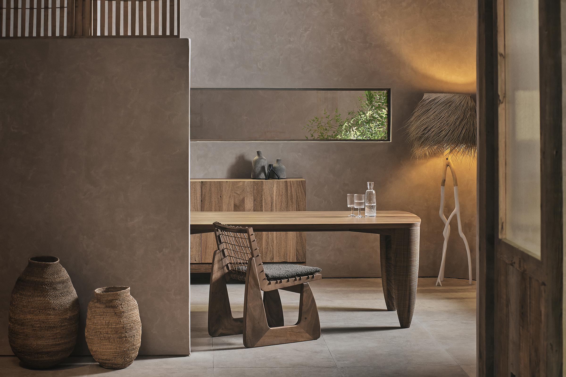 Postmoderne Table de salle à manger Senufo par DAaZ en vente