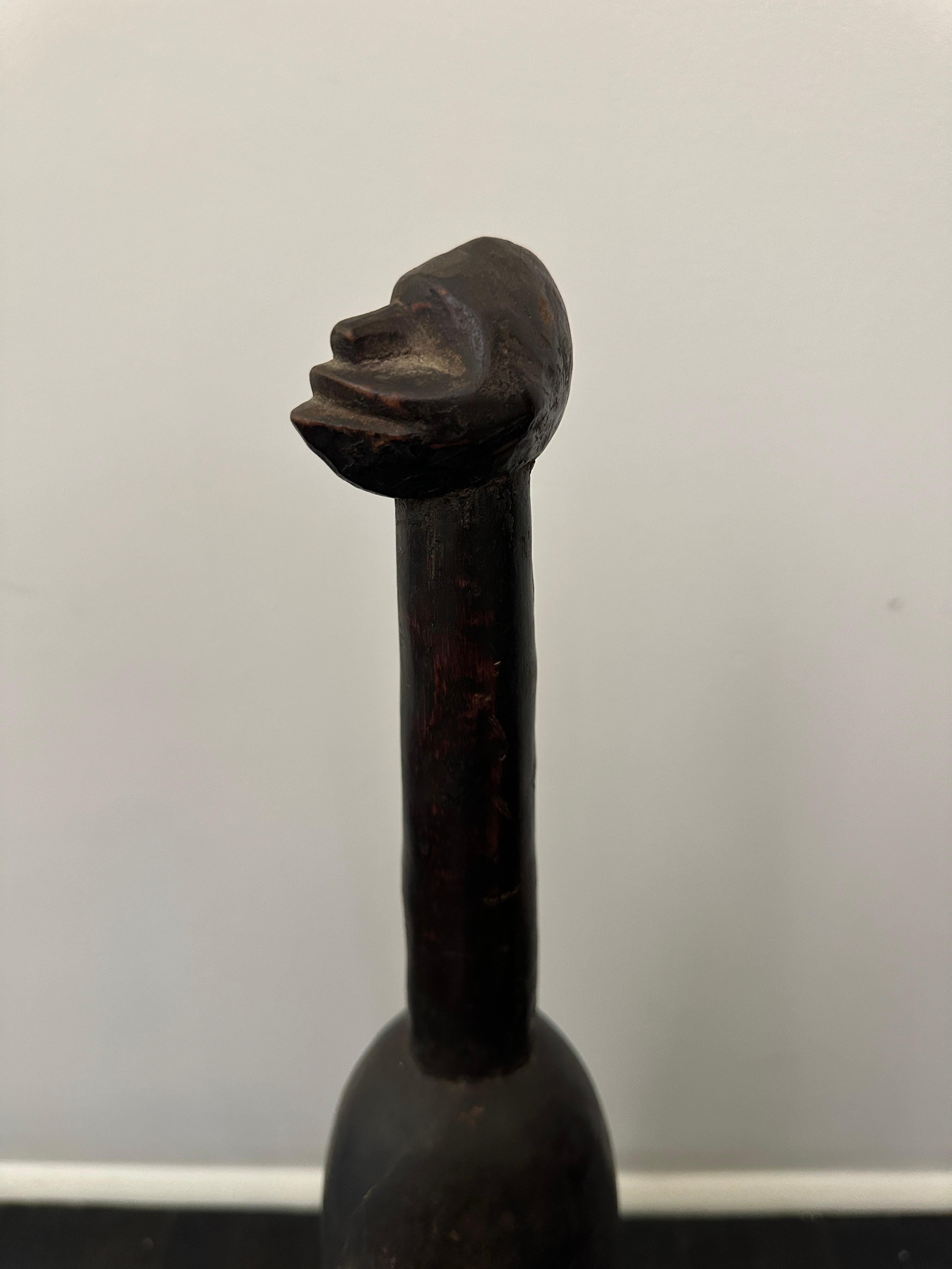 20ième siècle Flute rituel Senufo en bois sculpté à la main en vente