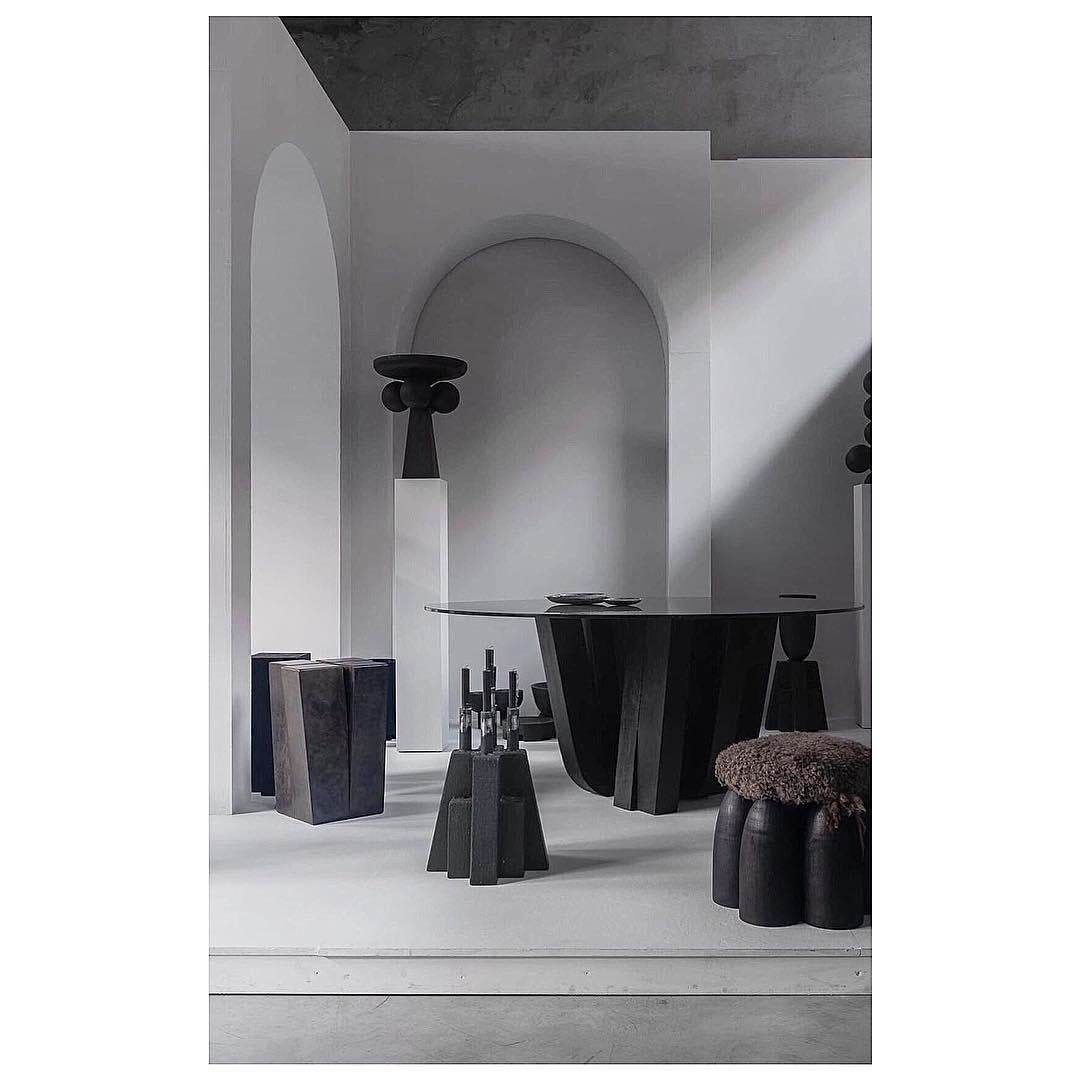 Senufo Ottoman in African Walnut by Arno Declercq en vente 8