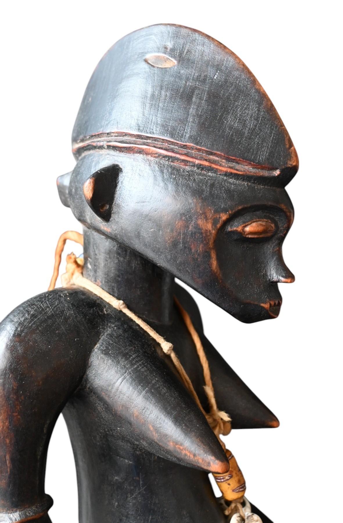 Tribal Senufo Seated Female Figure – Early 20th Century For Sale