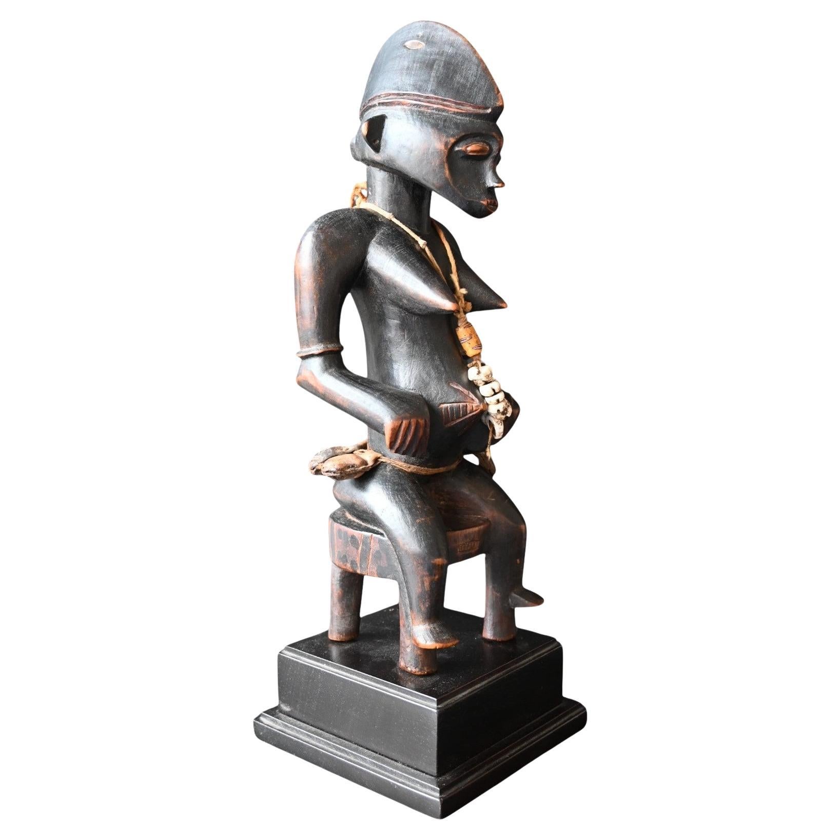 Senufo Seated Female Figure – Early 20th Century For Sale