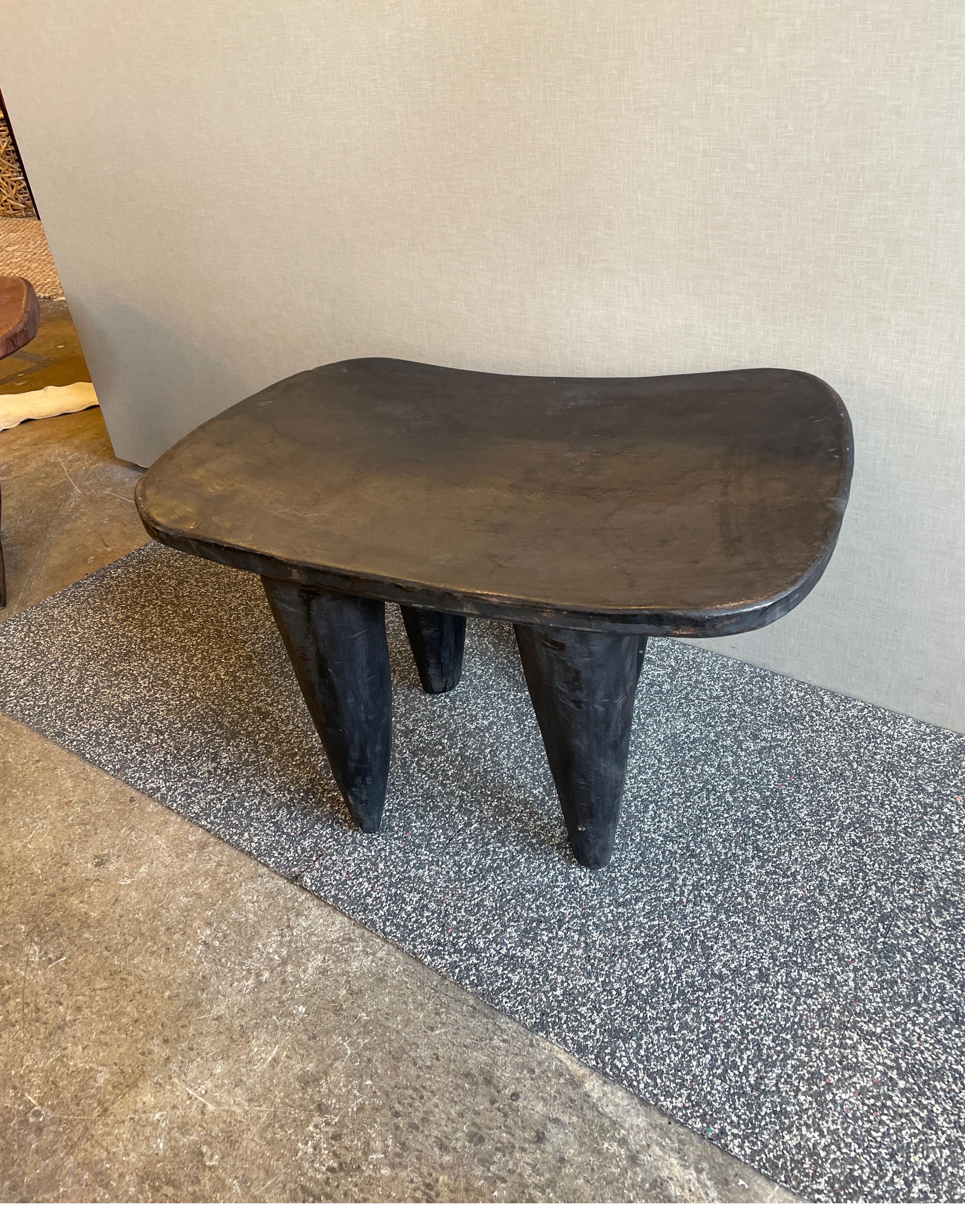 Senufo stool or side table In Good Condition For Sale In Winnetka, IL