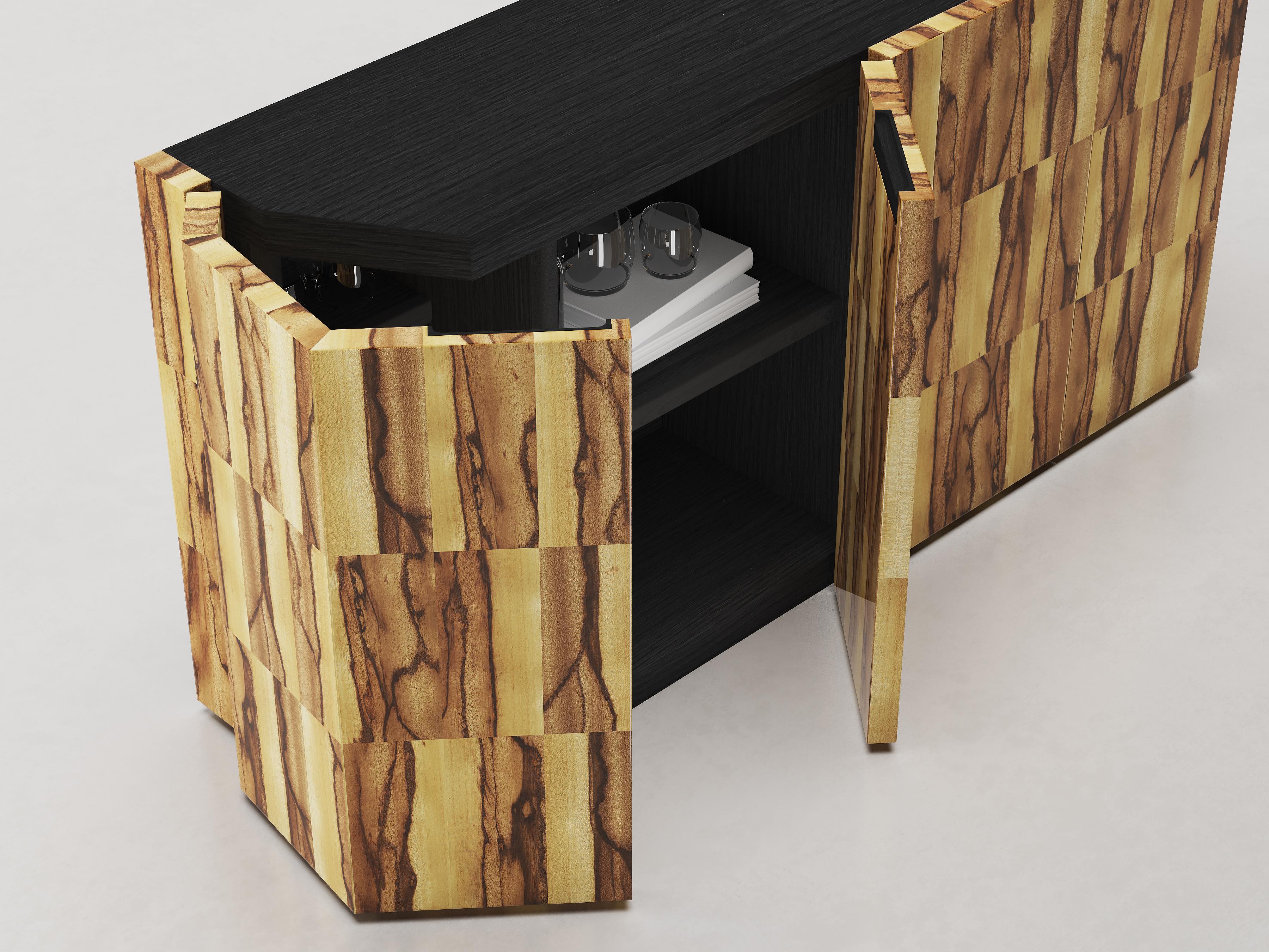 Aparador Senza Fine de madera brillante Antiaris negro Italian en venta