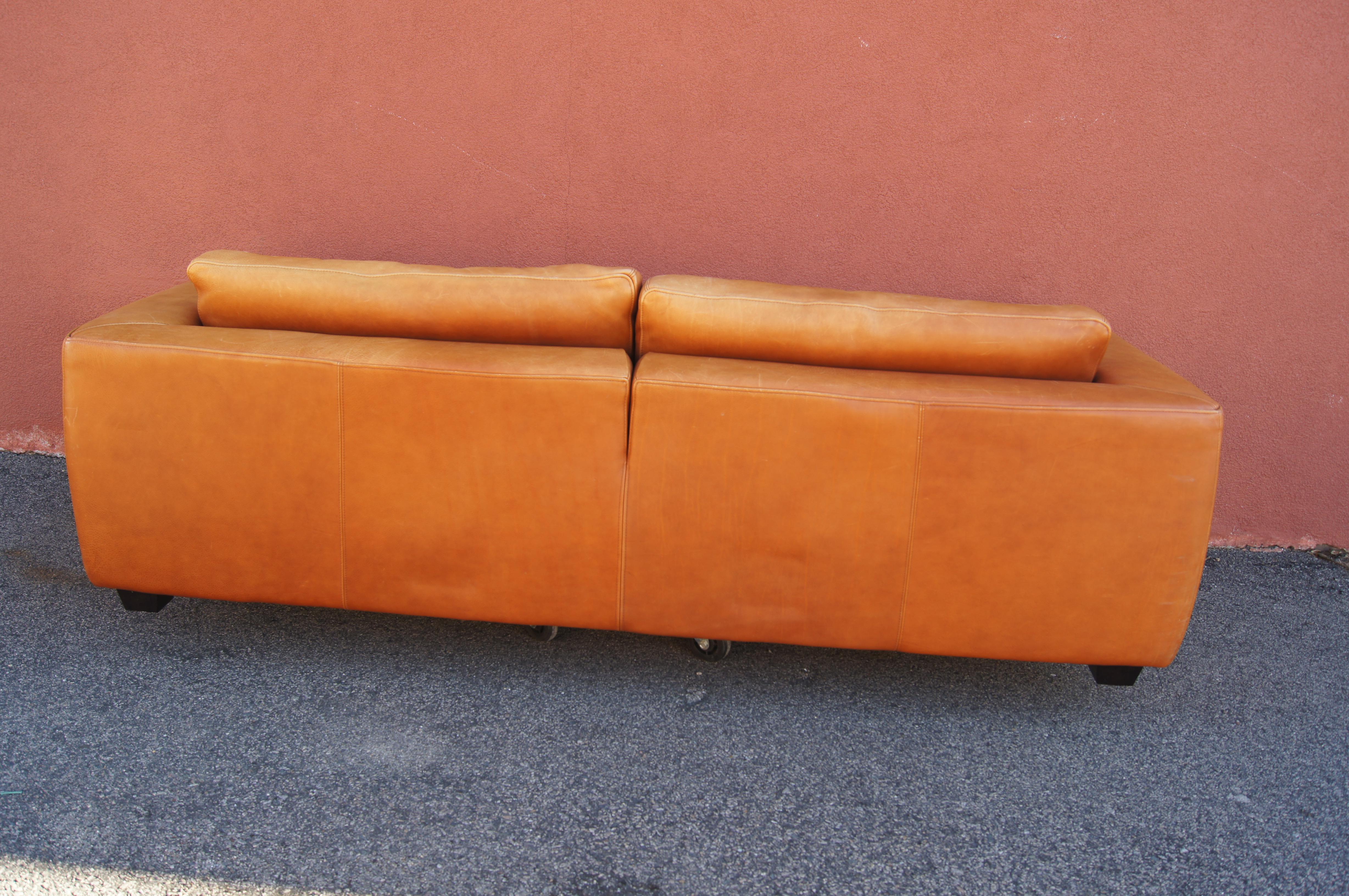 Senza Tempo M Sofa  in Leather by Linteloo Lab For Sale 2