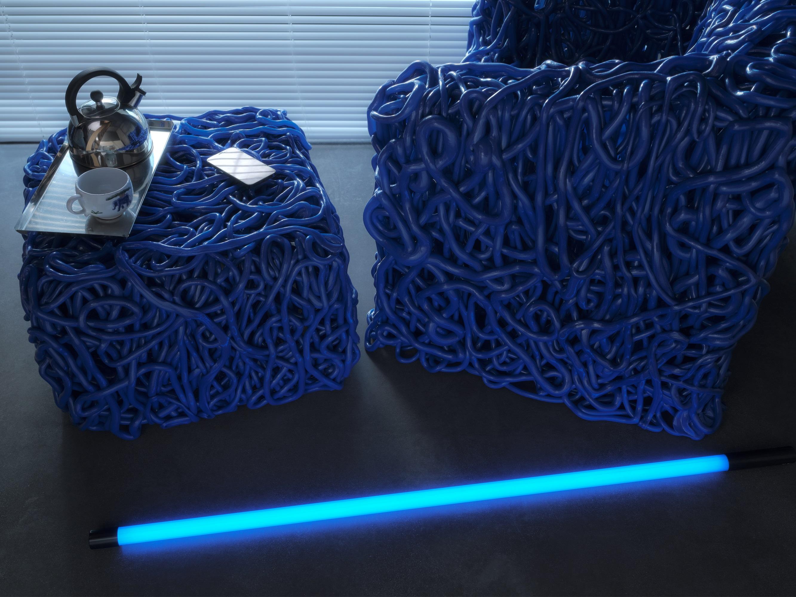 italien Pouf Senzafine en polyuréthane noir par Gaetano Pesce en vente
