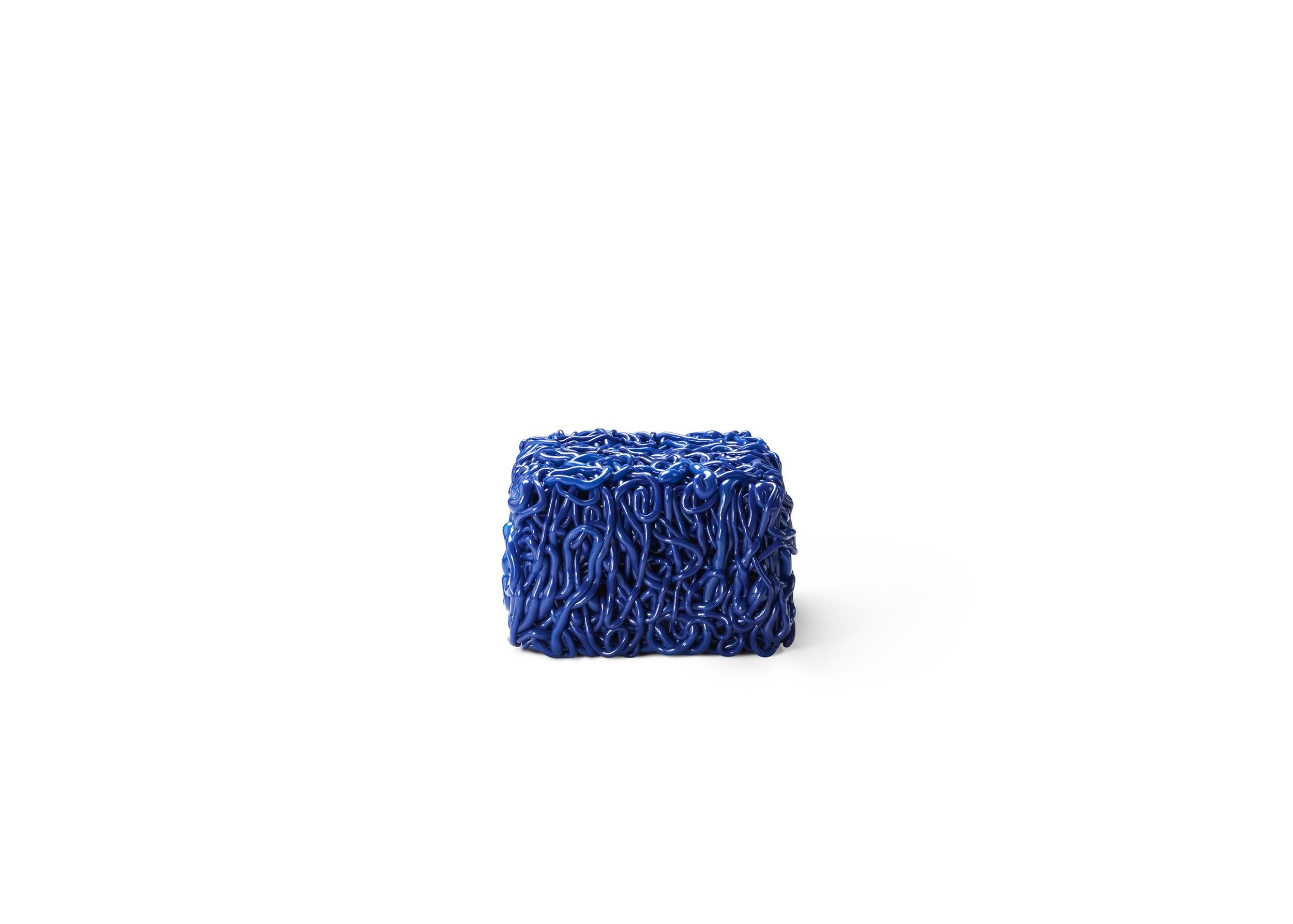 italien Pouf Senzafine en bleu polyuréthane de Gaetano Pesce en vente