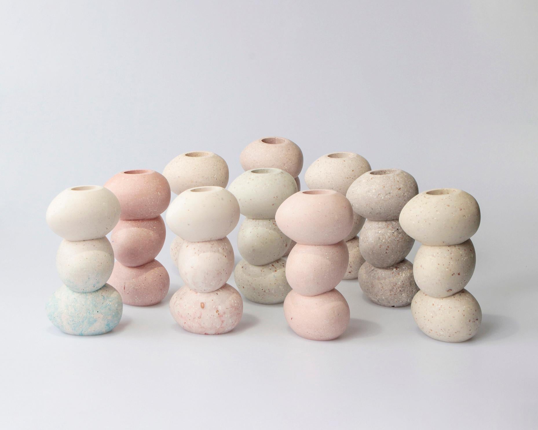 Seo of 8 Eggshell Vases. From the Oygg series In New Condition For Sale In Miami Beach, FL
