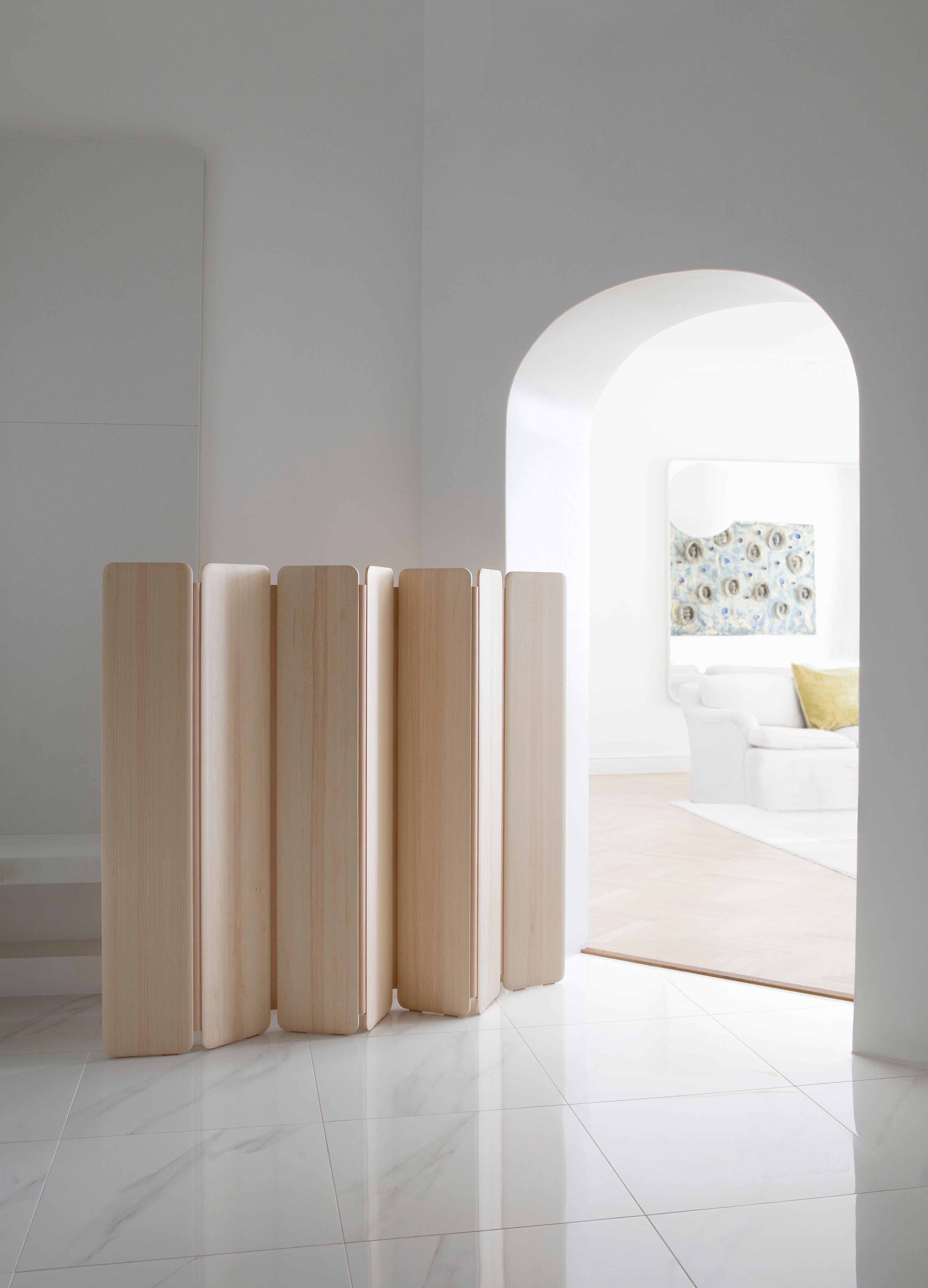 Scandinavo moderno Separat Space Divider in Frassino di Cecilie Manz in vendita