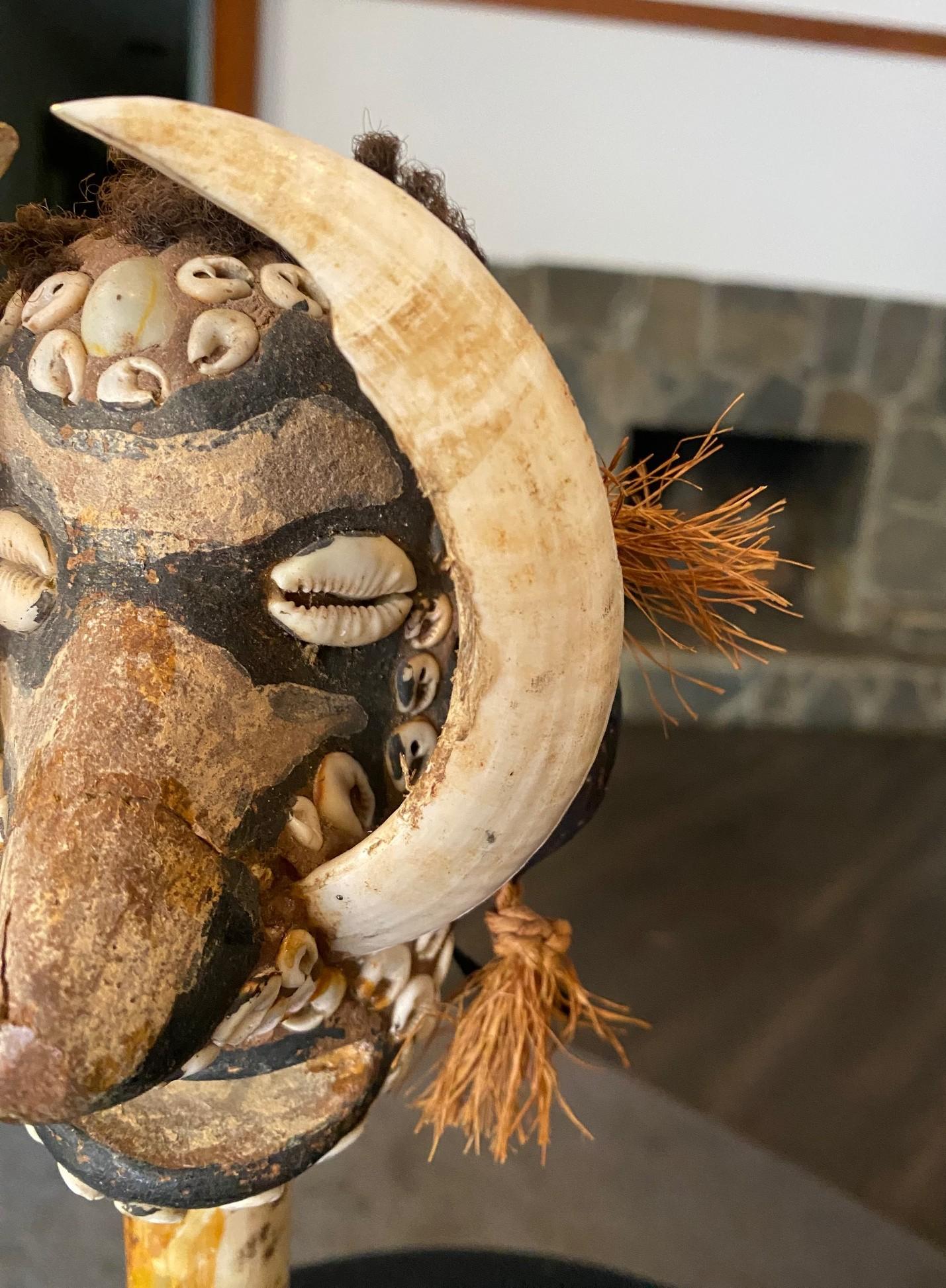 Papuano Popolo del fiume Sepik Papua &New Guinea Oceanico Primitivo Spirito Totem di Legno Figura in vendita