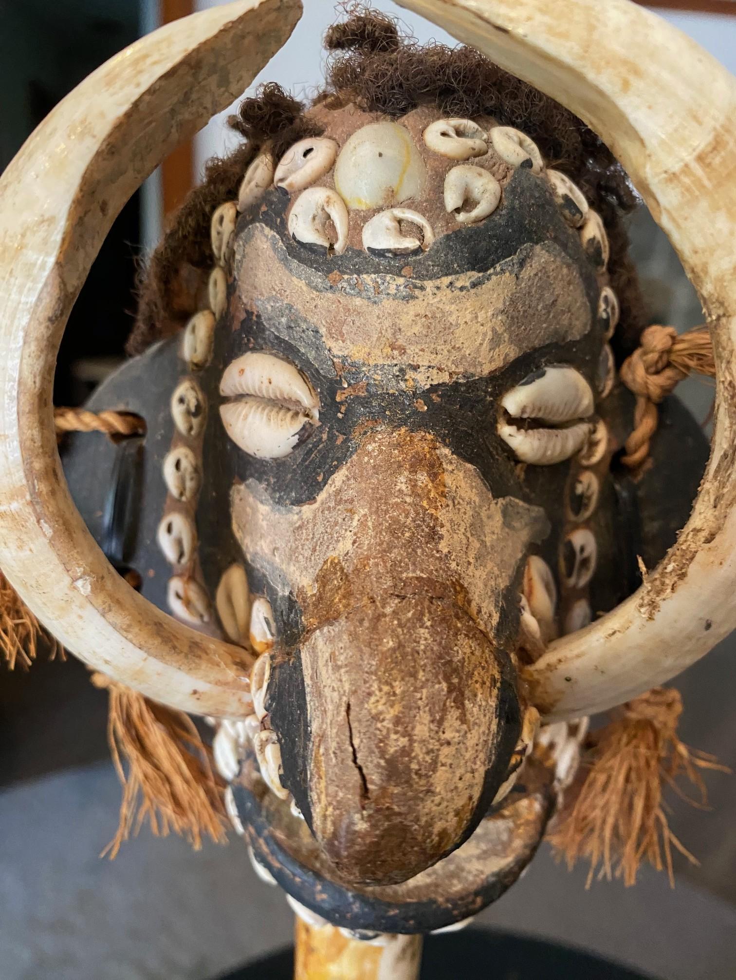 Popolo del fiume Sepik Papua &New Guinea Oceanico Primitivo Spirito Totem di Legno Figura In condizioni buone in vendita a Studio City, CA