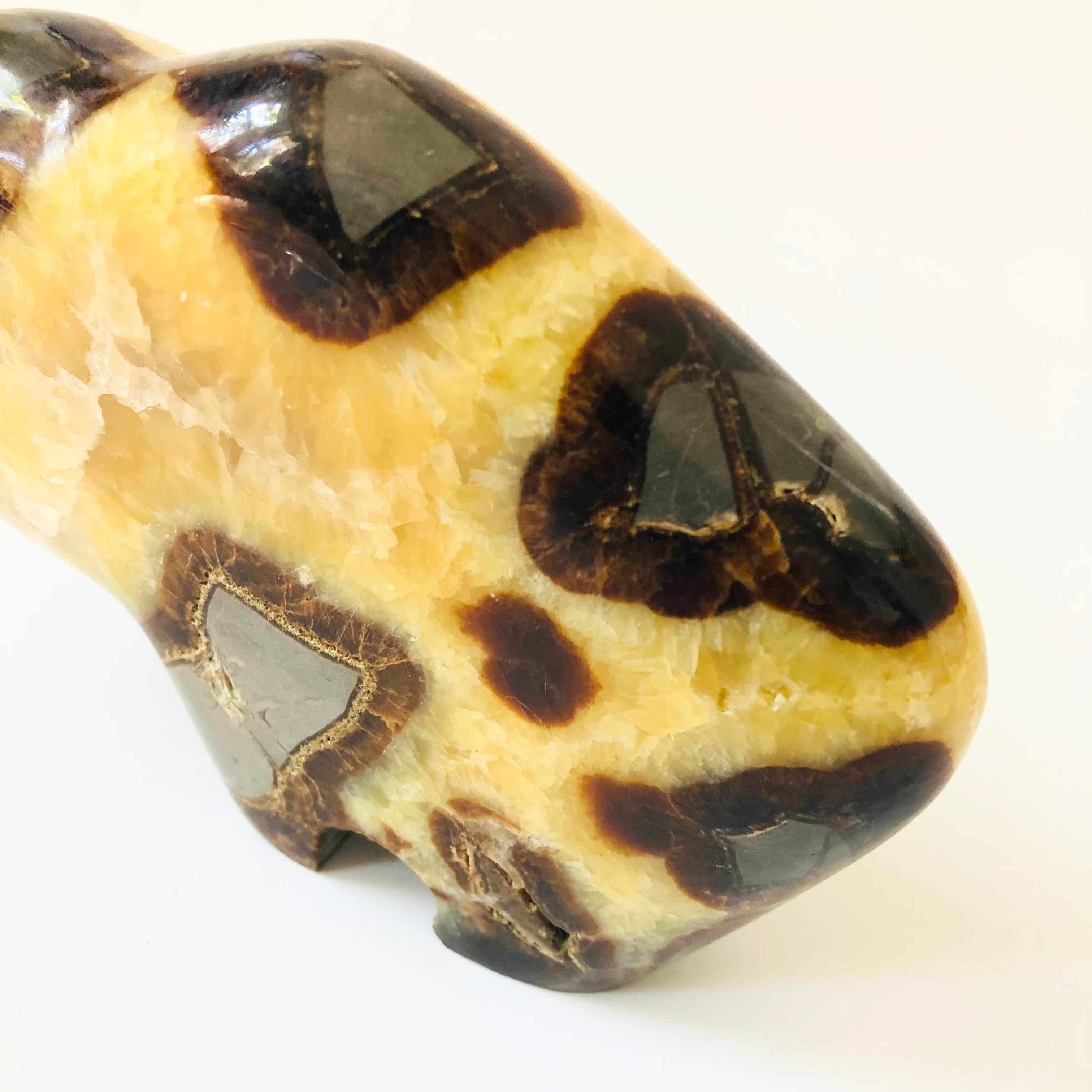 Septarian Nodule Stone Buffalo In Good Condition In Fairfield, CA