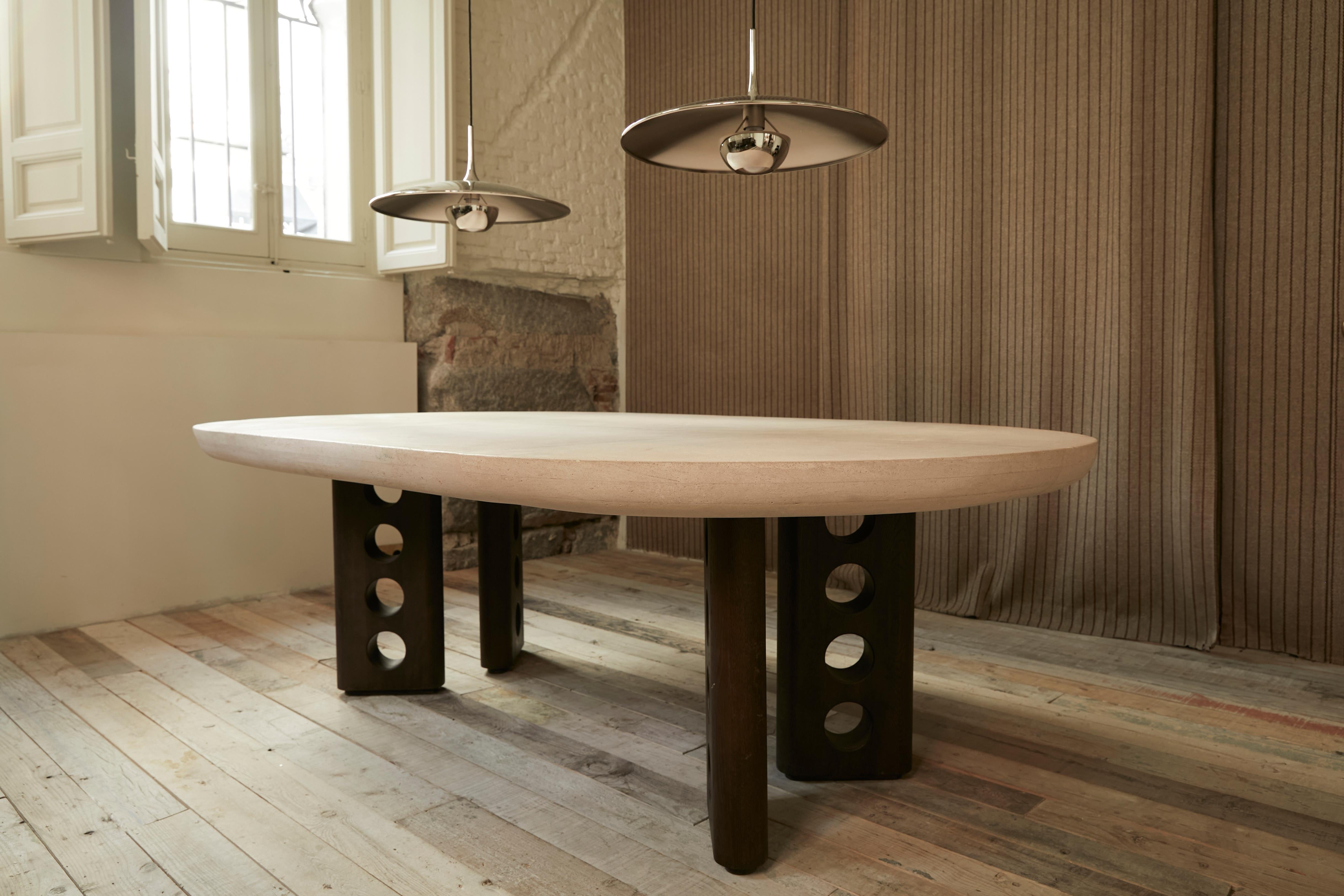 Sepúlveda dining table with natural stone and wooden culpted walnut legs For Sale 3