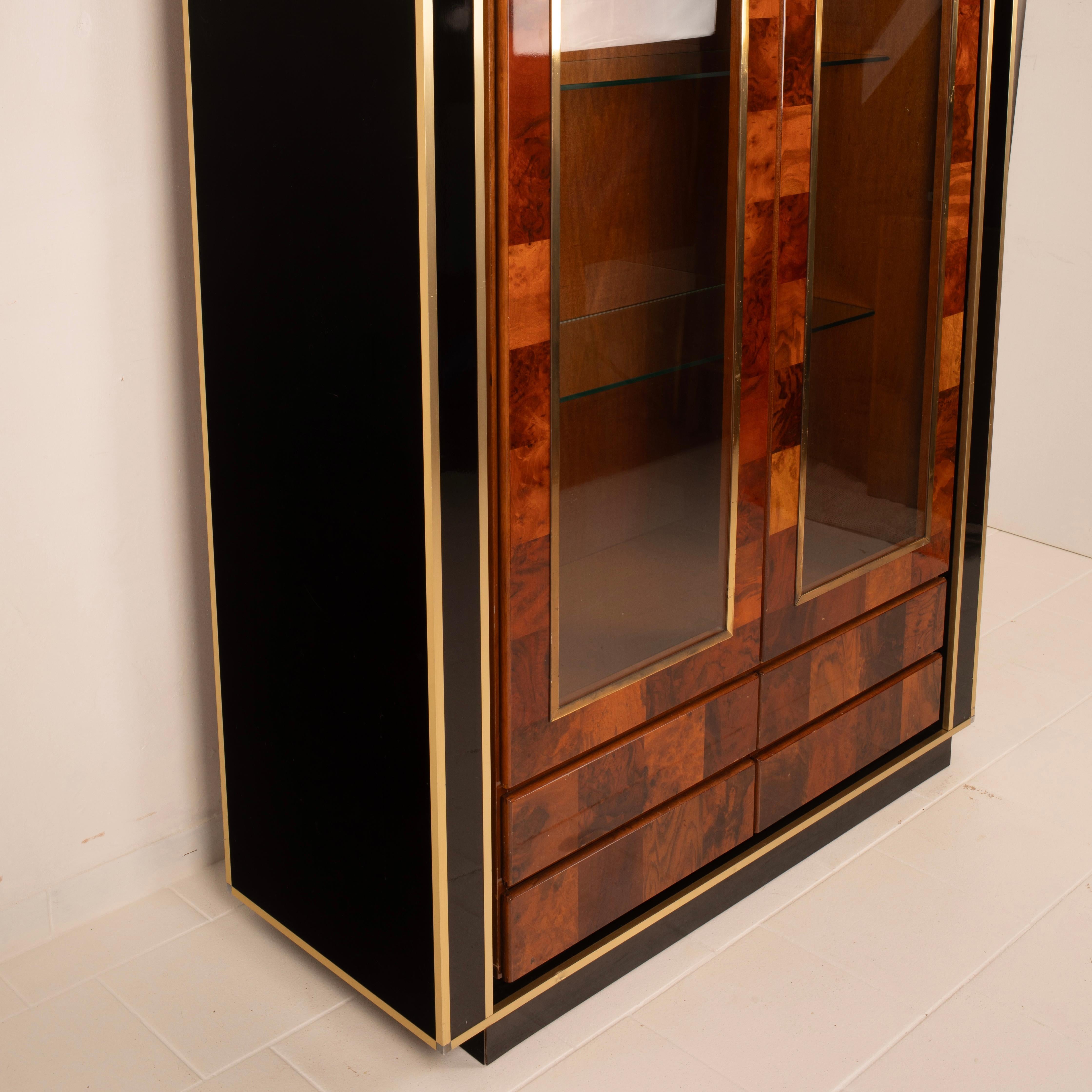 Hollywood Regency Sequoia Burl Bar Cabinet by Willy Rizzo for Mario Sabot in vendita