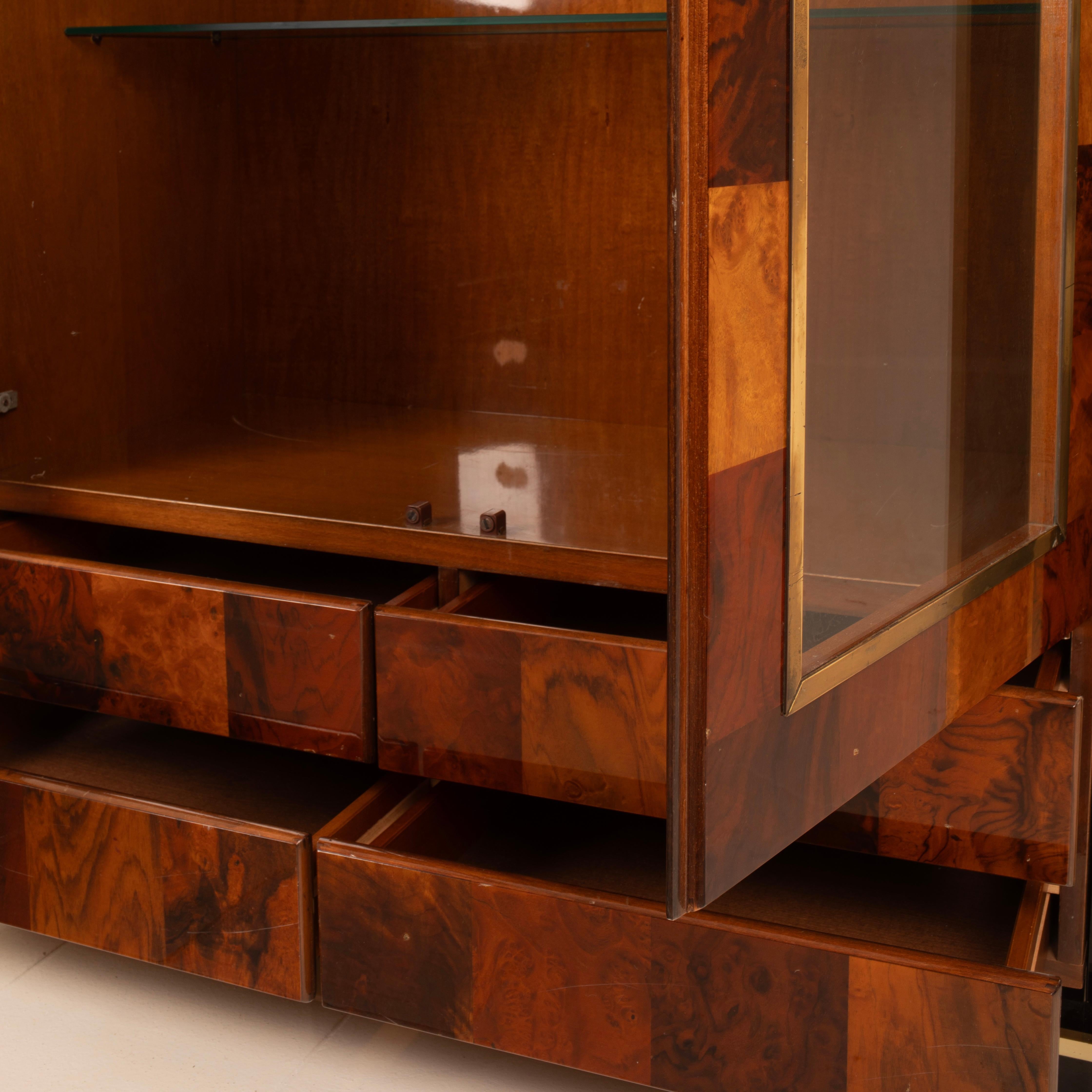 Late 20th Century Sequoia Burl Bar Cabinet by Willy Rizzo for Mario Sabot in vendita