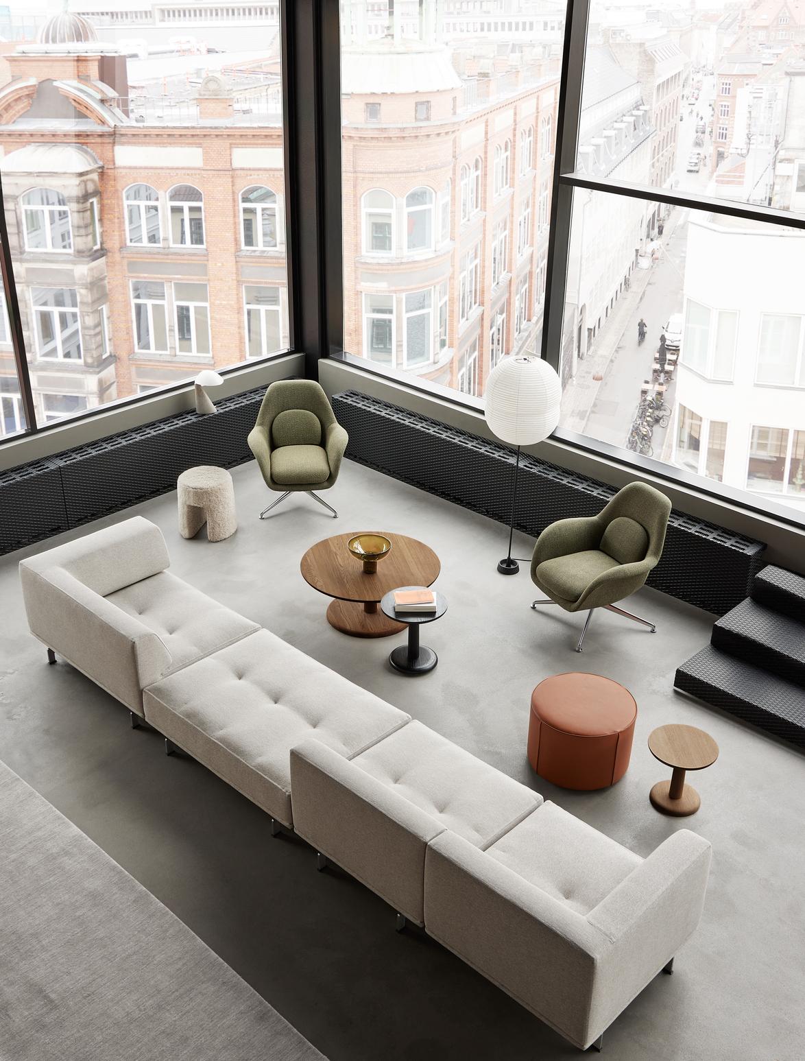 Pouf Sequoia C.O.M « Customer's Own Material » en tissu de Space Copenhagen en vente 1