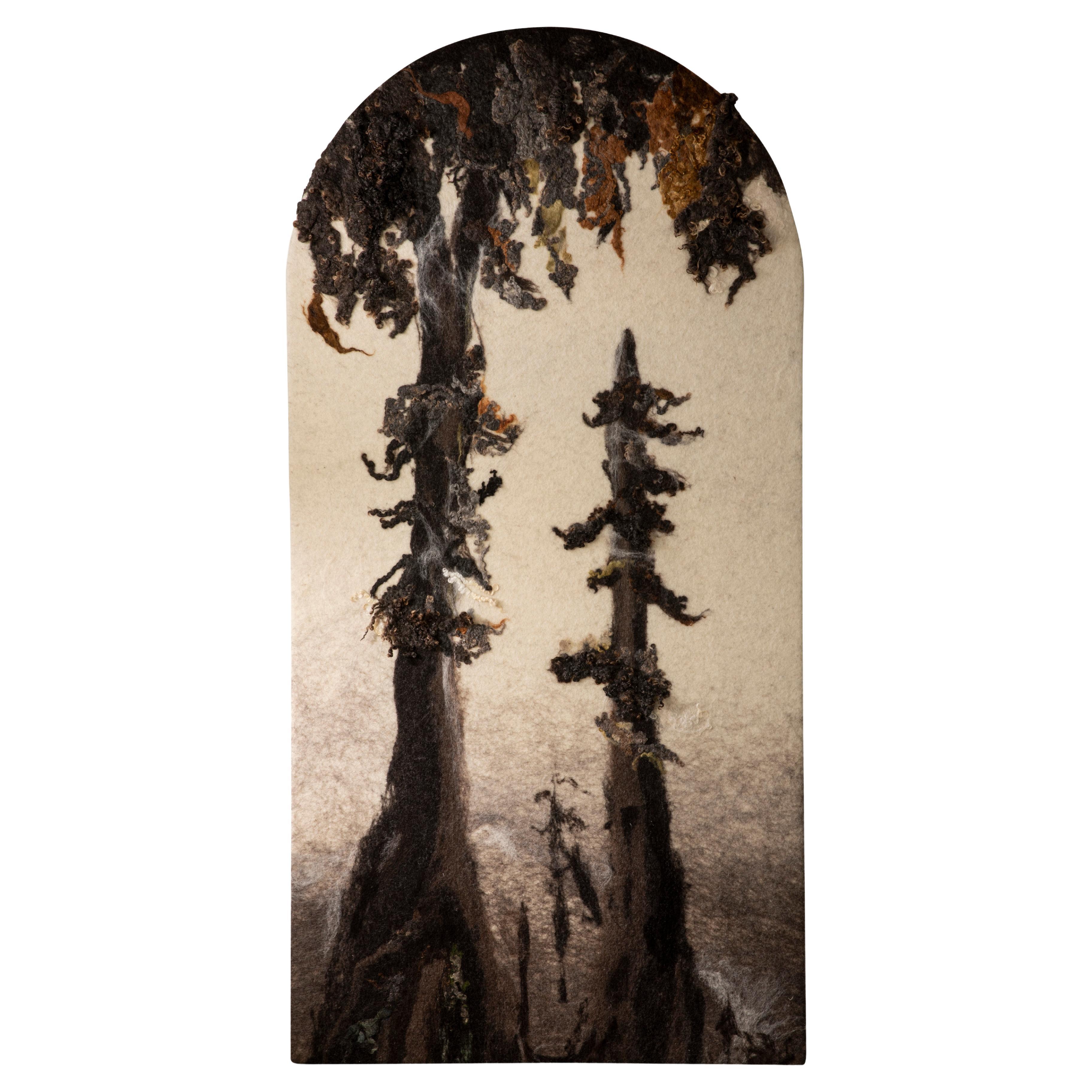 Die SEQUOIA SERIE 01 und 02 wurden auf der Design Week Paris 2025 ausgestellt. Dies ist SEQUOIA SERIE 01. 

Ungefärbte, kardierte und gefilzte Wolle sowie Rohwolle bilden die Herde des Künstlers. Montiert auf Sperrholzbogen mit Draht, fertig zum