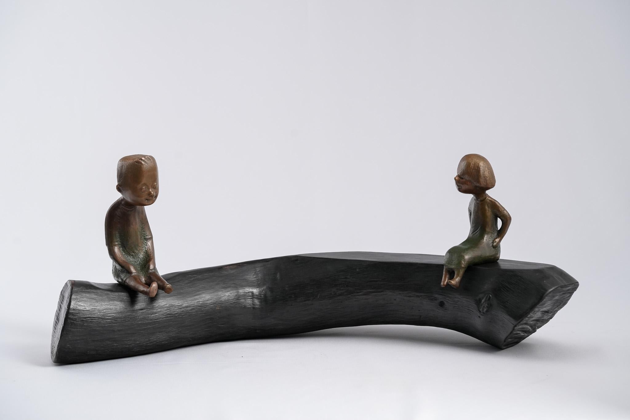 Kindheit, zeitgenössische Bronzeskulptur (Zeitgenössisch), Sculpture, von Ser Uang Huang