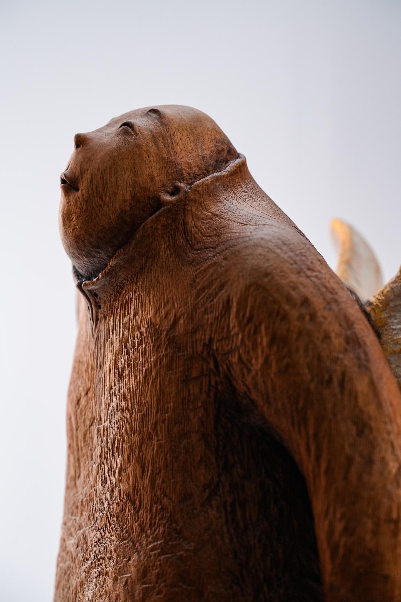 Dream of Flight, Zeitgenössische handgeschnitzte Holzskulptur, 2019 im Angebot 8