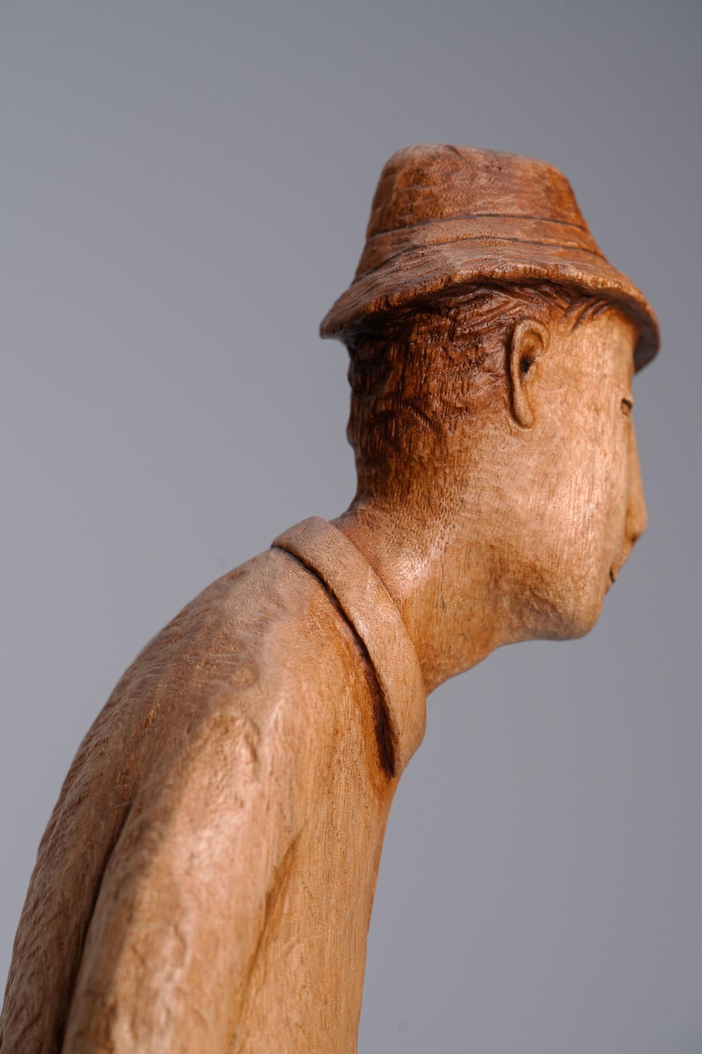 Gotting, Zeitgenössische handgeschnitzte Holzskulptur, 2019 im Angebot 2
