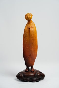 Scultura in legno di canfora intagliata a mano "Little Auspiciousness" di Ser Uang Huang