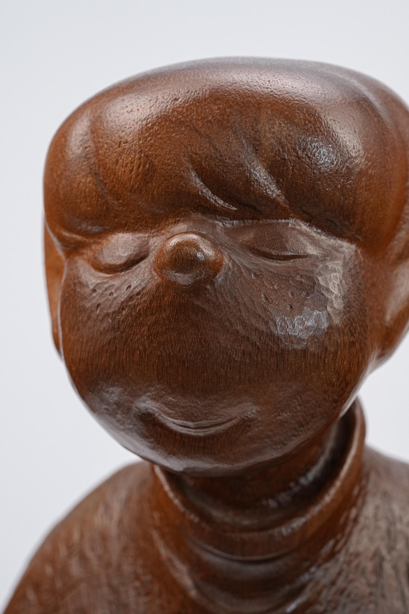 Sisters, Zeitgenössische handgeschnitzte Holzskulptur, 2011 im Angebot 6