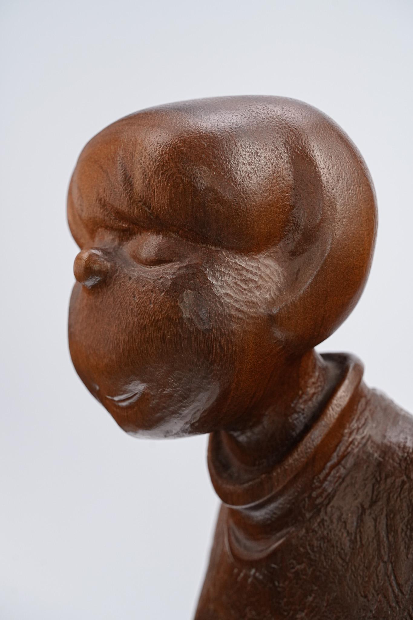 Sisters, Zeitgenössische handgeschnitzte Holzskulptur, 2011 im Angebot 12