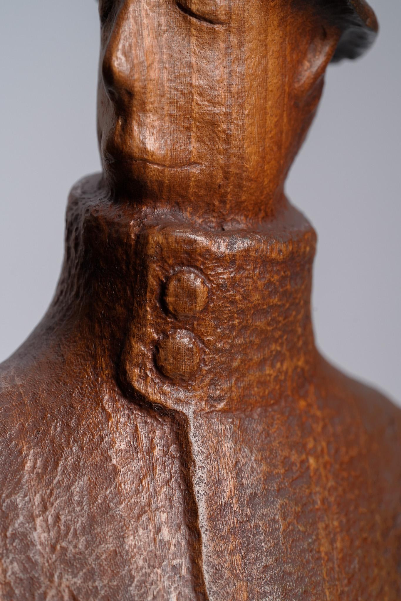 In attesa! Scultura contemporanea di figura in legno intagliata a mano, 2016 in vendita 4