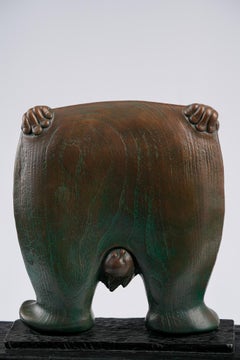 Cosa? Scultura di figura in bronzo contemporanea