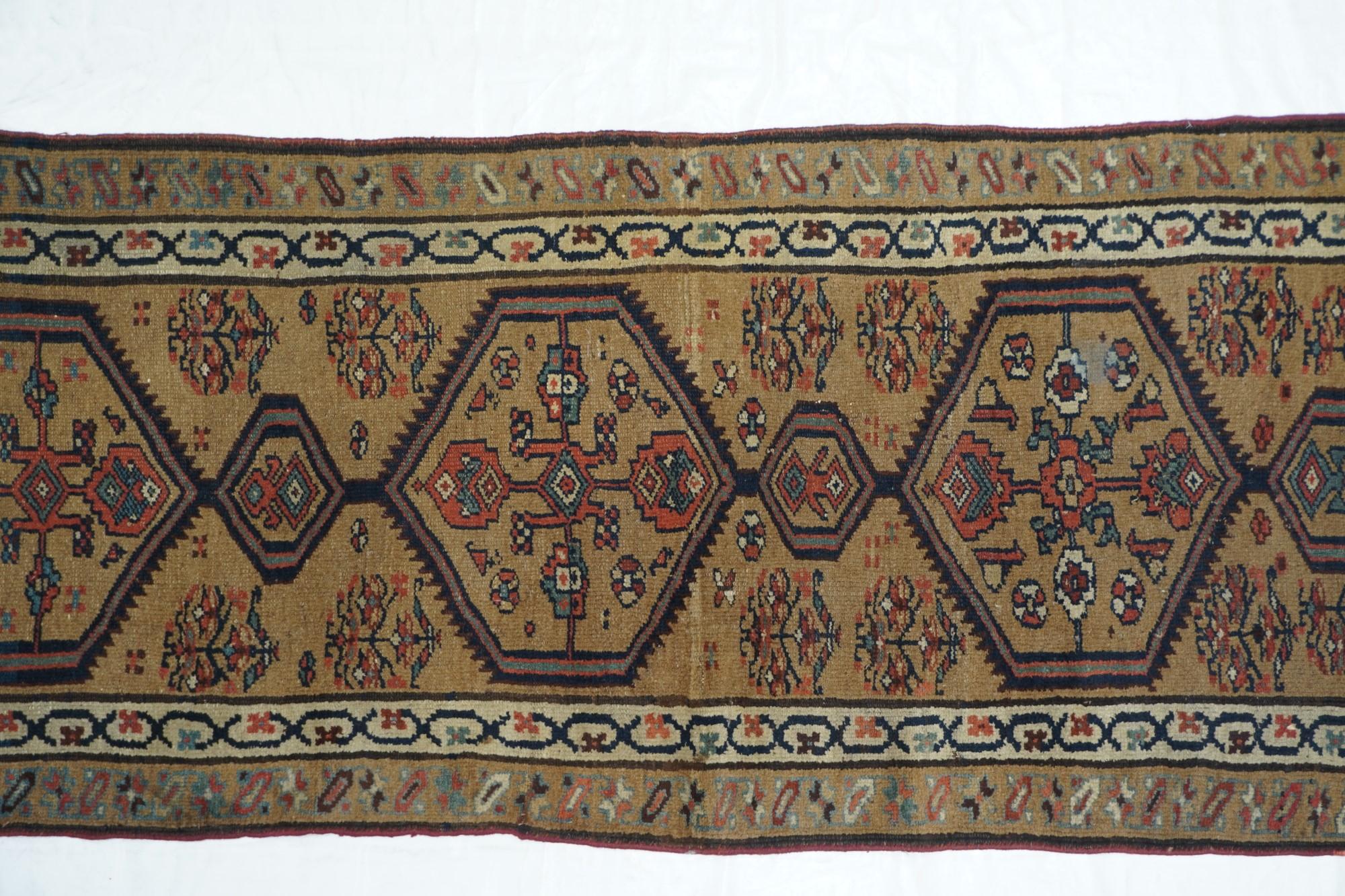 Wool Antique Bakhshayesh Rug 3'6'' x 8'5'' For Sale