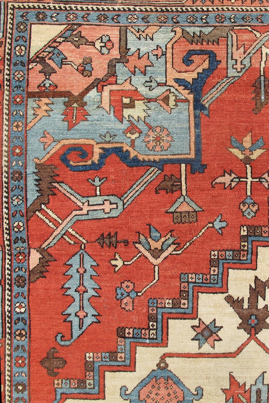 Hand-Woven Antique Persian Serapi Carpet, Late 19th Century For Sale