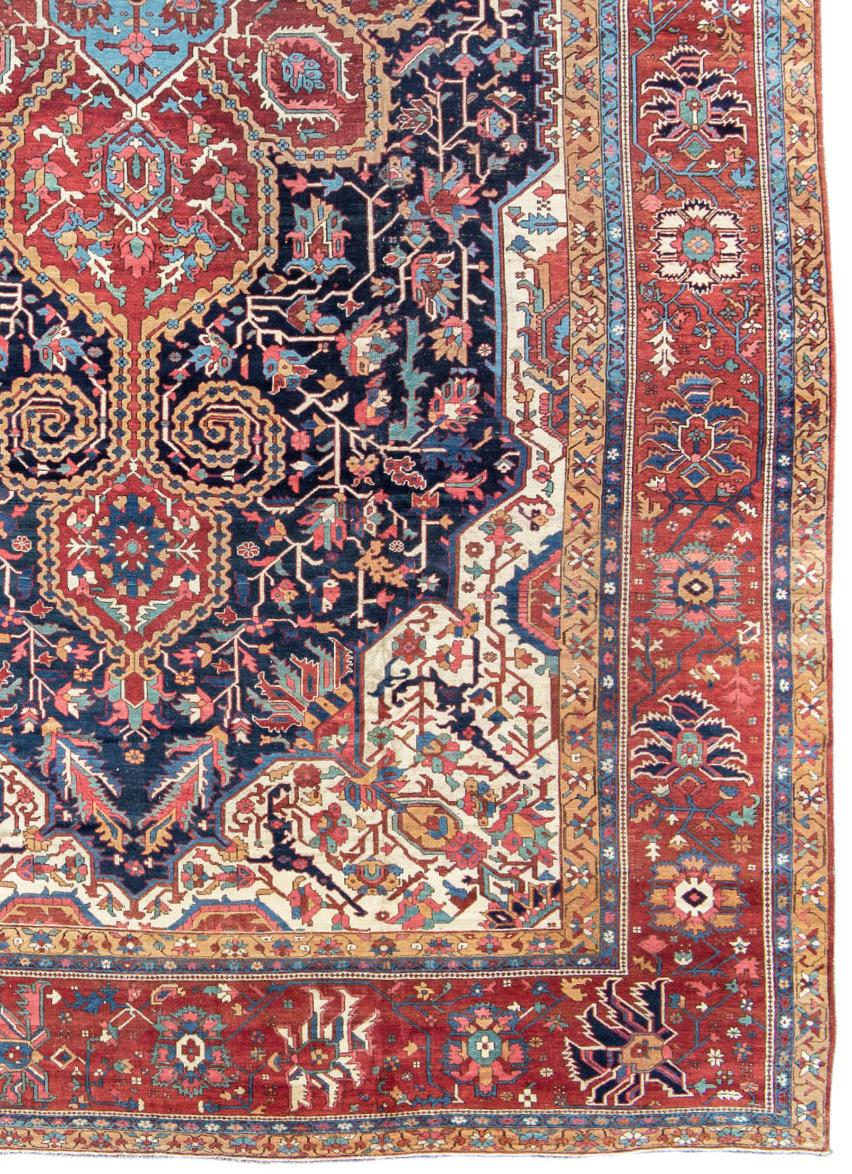 Antique Large Persian Serapi Carpet, 19th Century In Excellent Condition In San Francisco, CA
